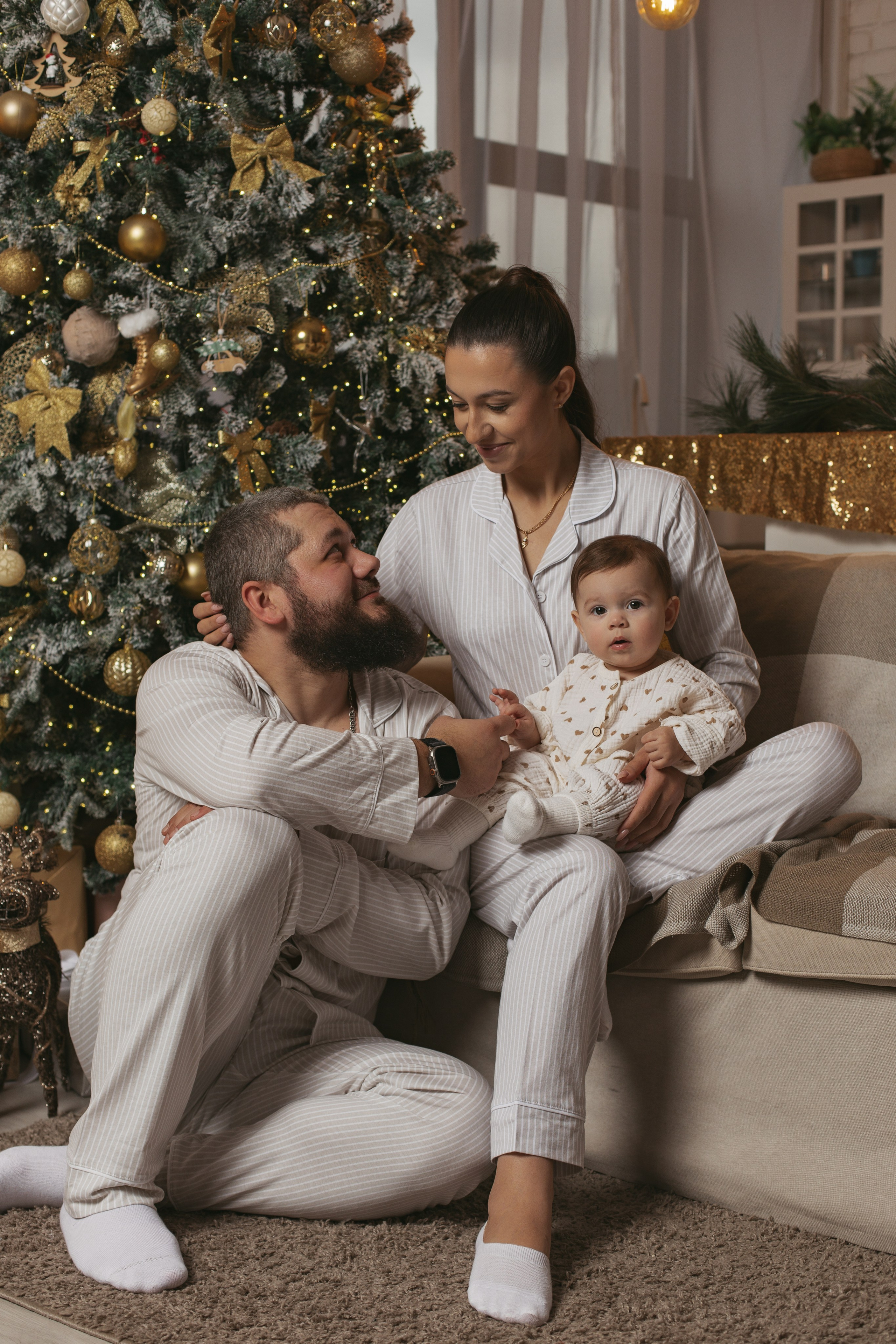 Ева и родители. Семейный фотограф Гульцовская Екатерина