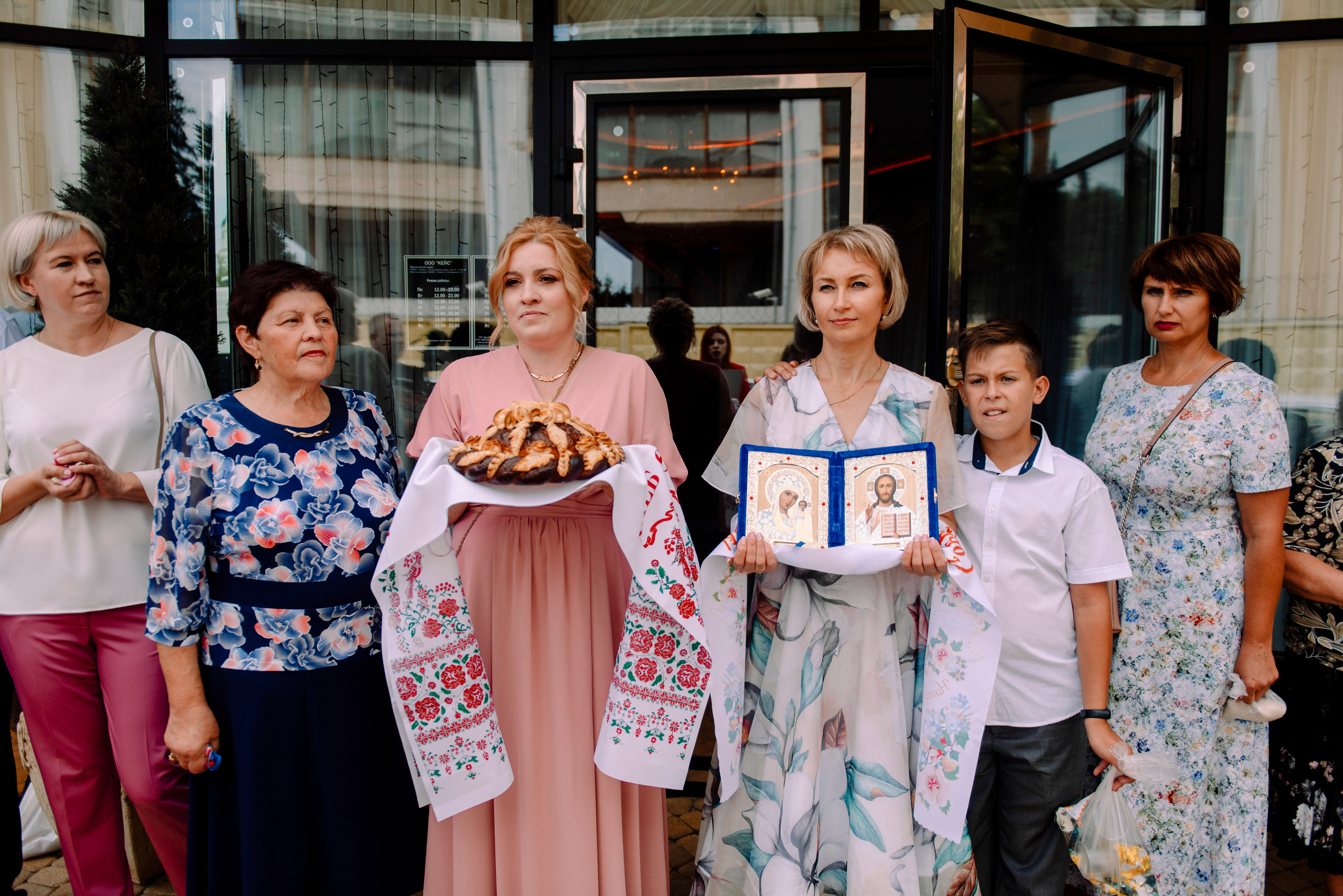 Виктория и Алексей — традиционная свадьба. Семейный и свадебный фотограф в Рязани Лиза Голованова