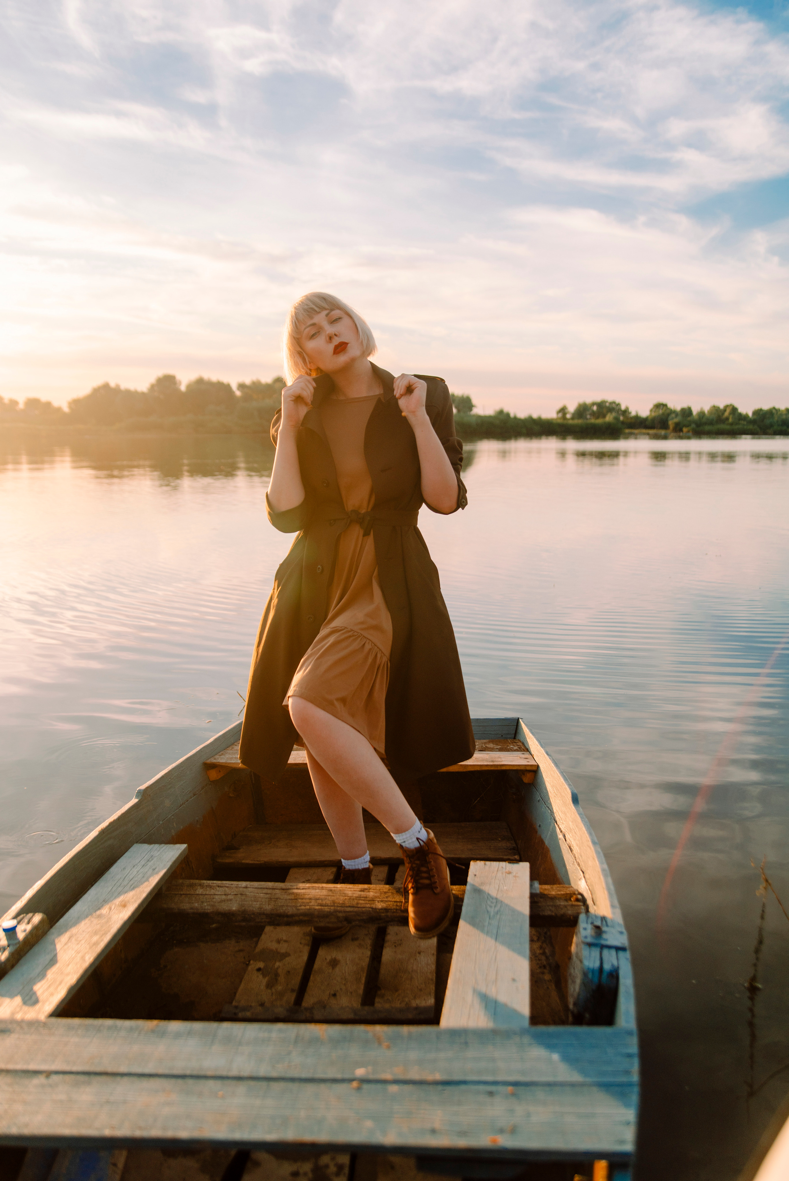 Валя в лодочке 🌅. Семейный и свадебный фотограф в Рязани Лиза Голованова