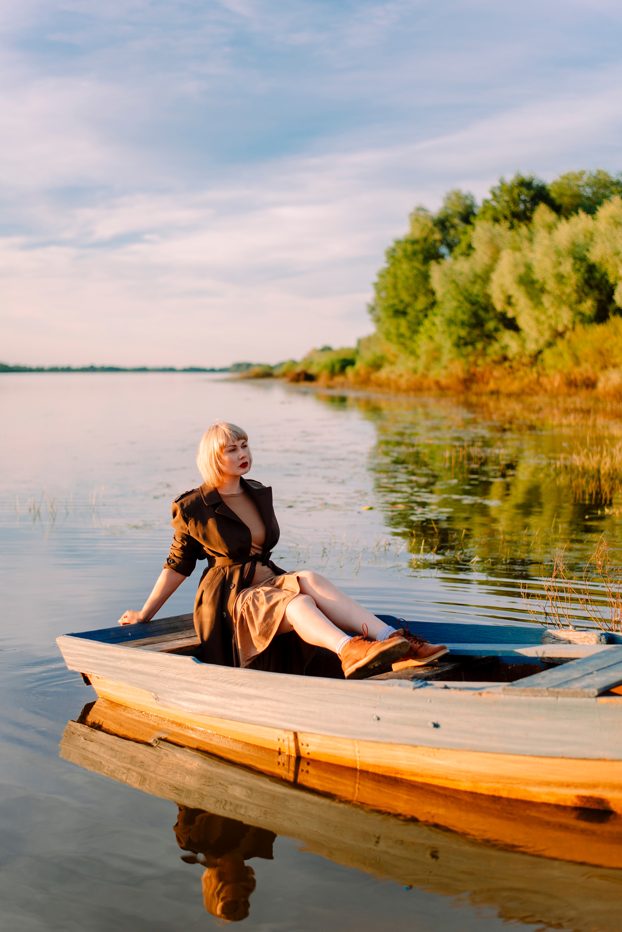 Валя в лодочке 🌅. Семейный и свадебный фотограф в Рязани Лиза Голованова