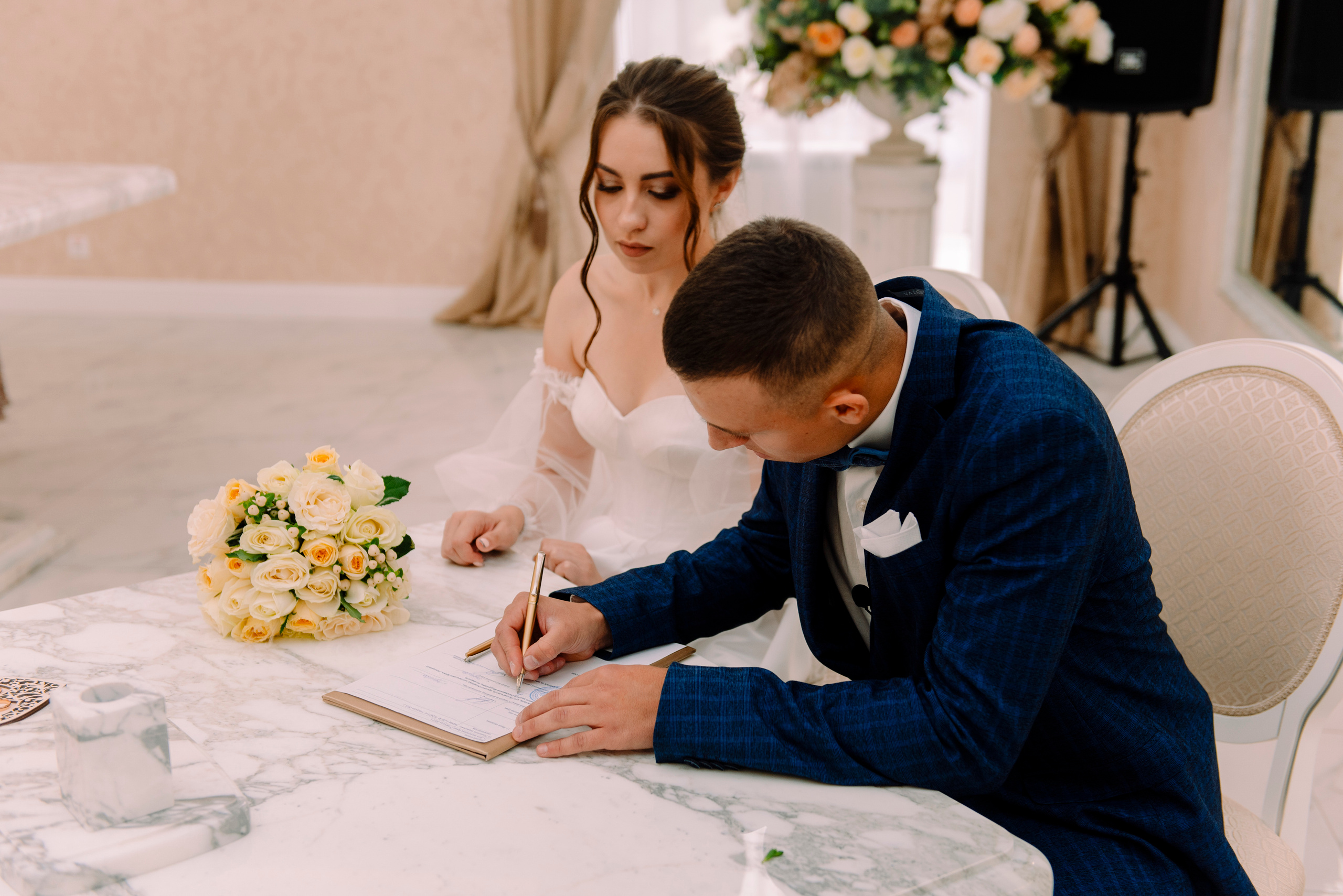 Виктория и Алексей — традиционная свадьба. Семейный и свадебный фотограф в Рязани Лиза Голованова