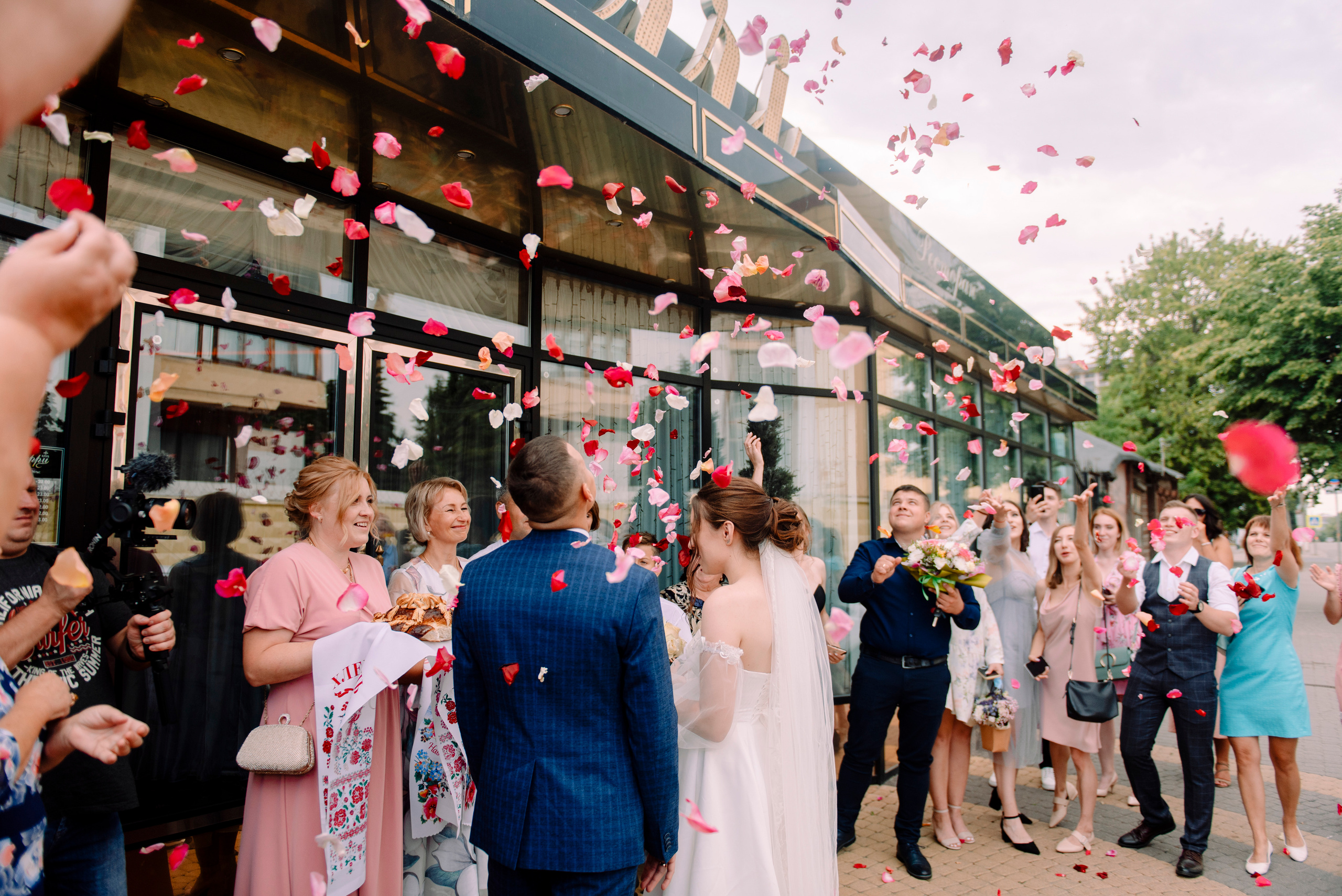 Виктория и Алексей — традиционная свадьба. Семейный и свадебный фотограф в Рязани Лиза Голованова