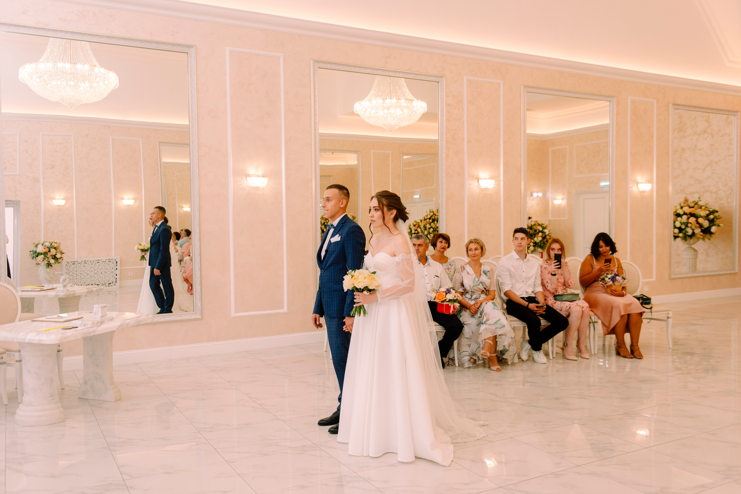 Виктория и Алексей — традиционная свадьба. Семейный и свадебный фотограф в Рязани Лиза Голованова