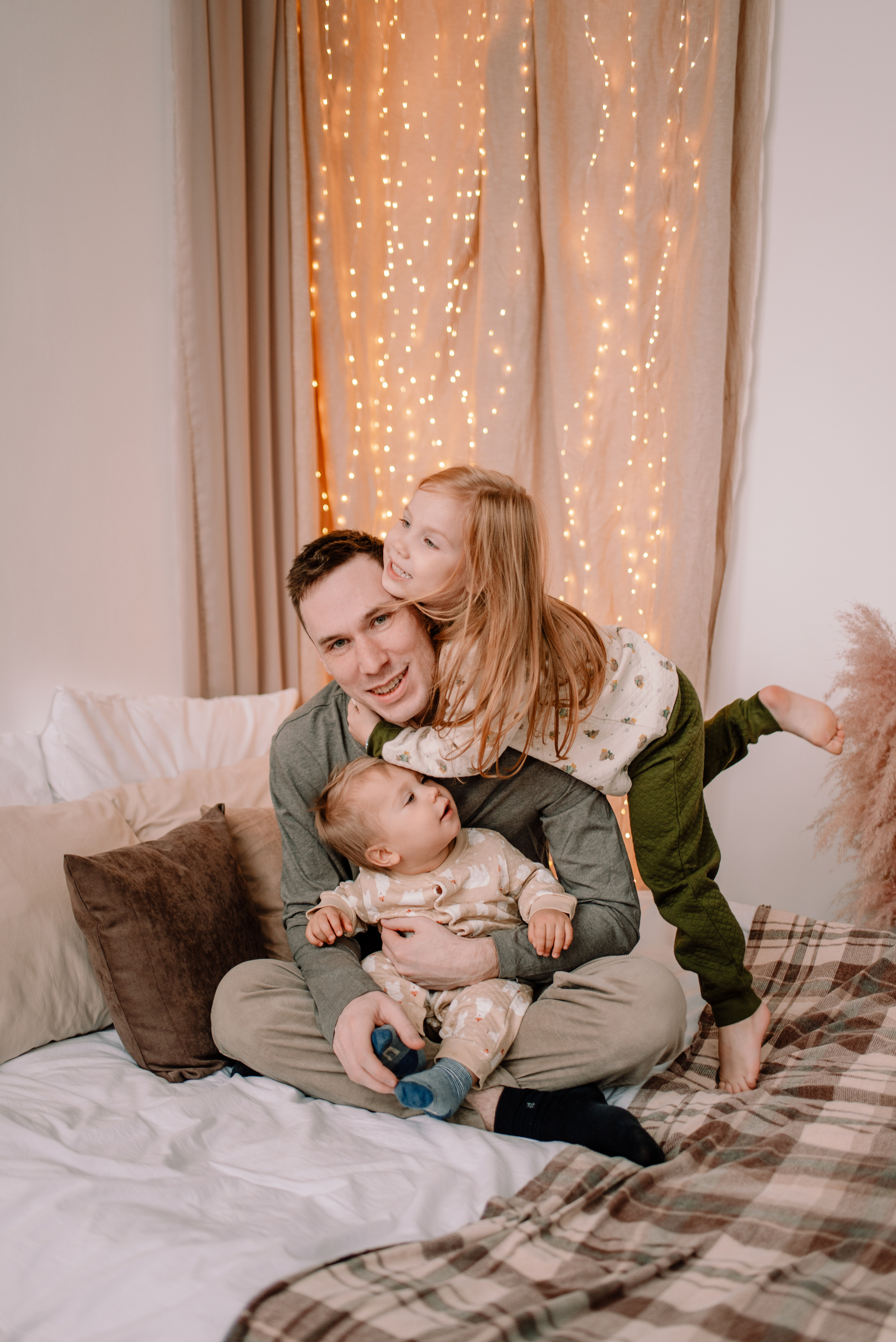 Лена, Слава, Мила и Максим. Семейный и свадебный фотограф в Рязани Лиза Голованова