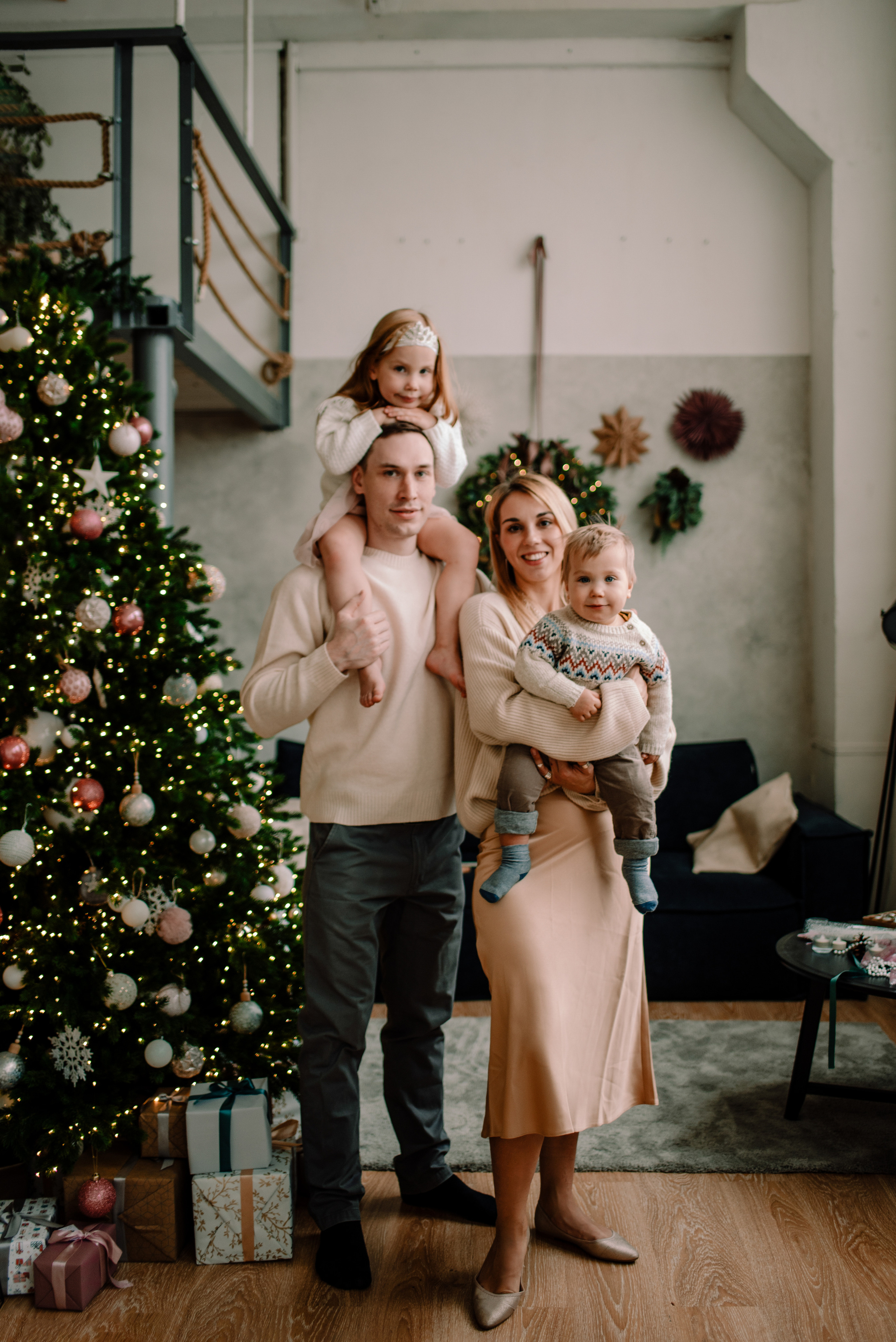 Лена, Слава, Мила и Максим. Семейный и свадебный фотограф в Рязани Лиза Голованова