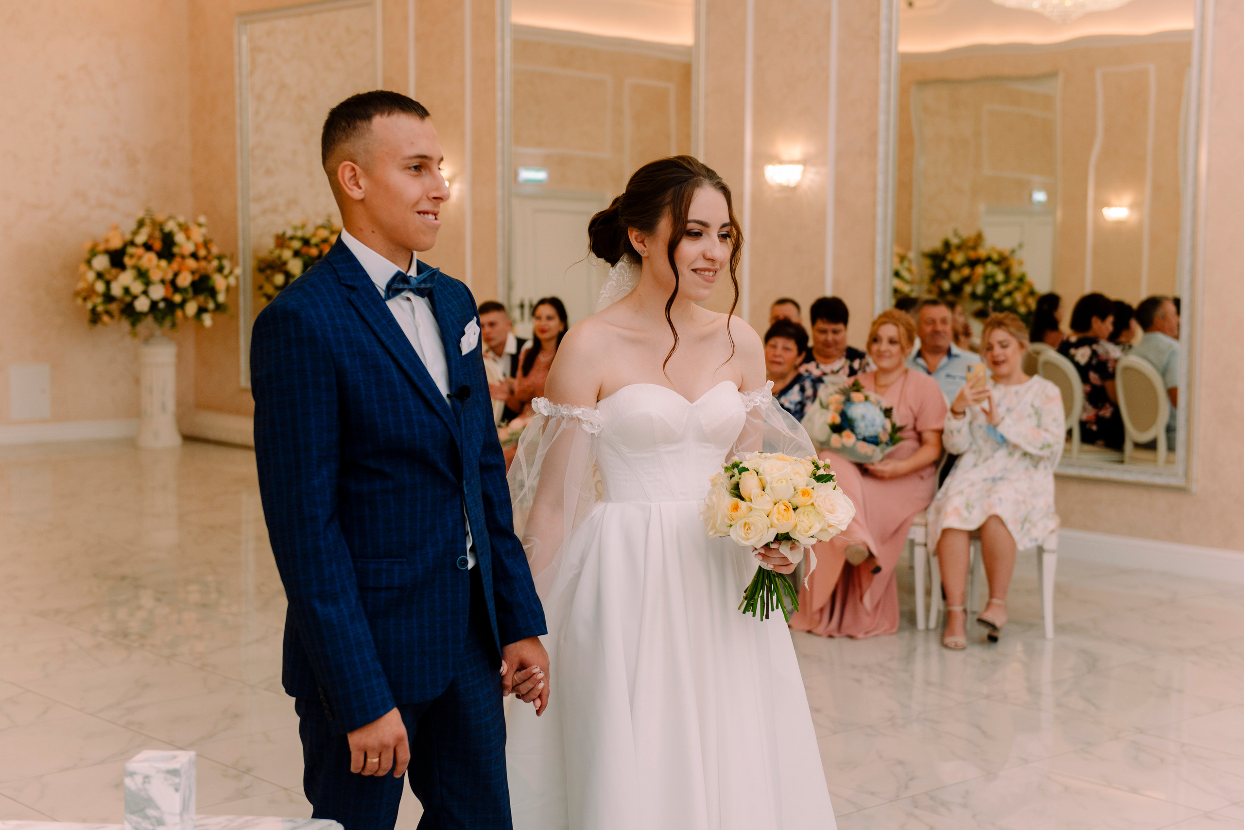 Виктория и Алексей — традиционная свадьба. Семейный и свадебный фотограф в Рязани Лиза Голованова