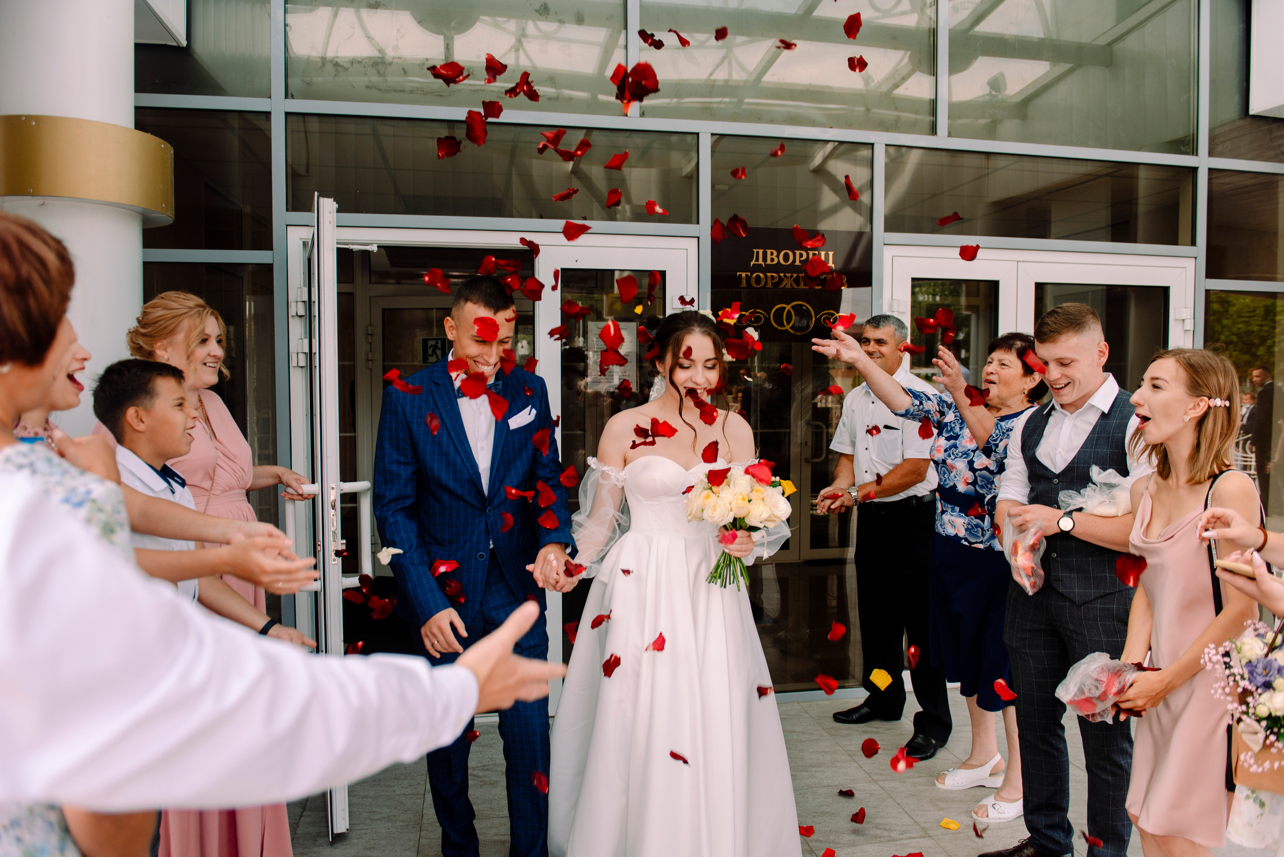 Виктория и Алексей — традиционная свадьба. Семейный и свадебный фотограф в Рязани Лиза Голованова
