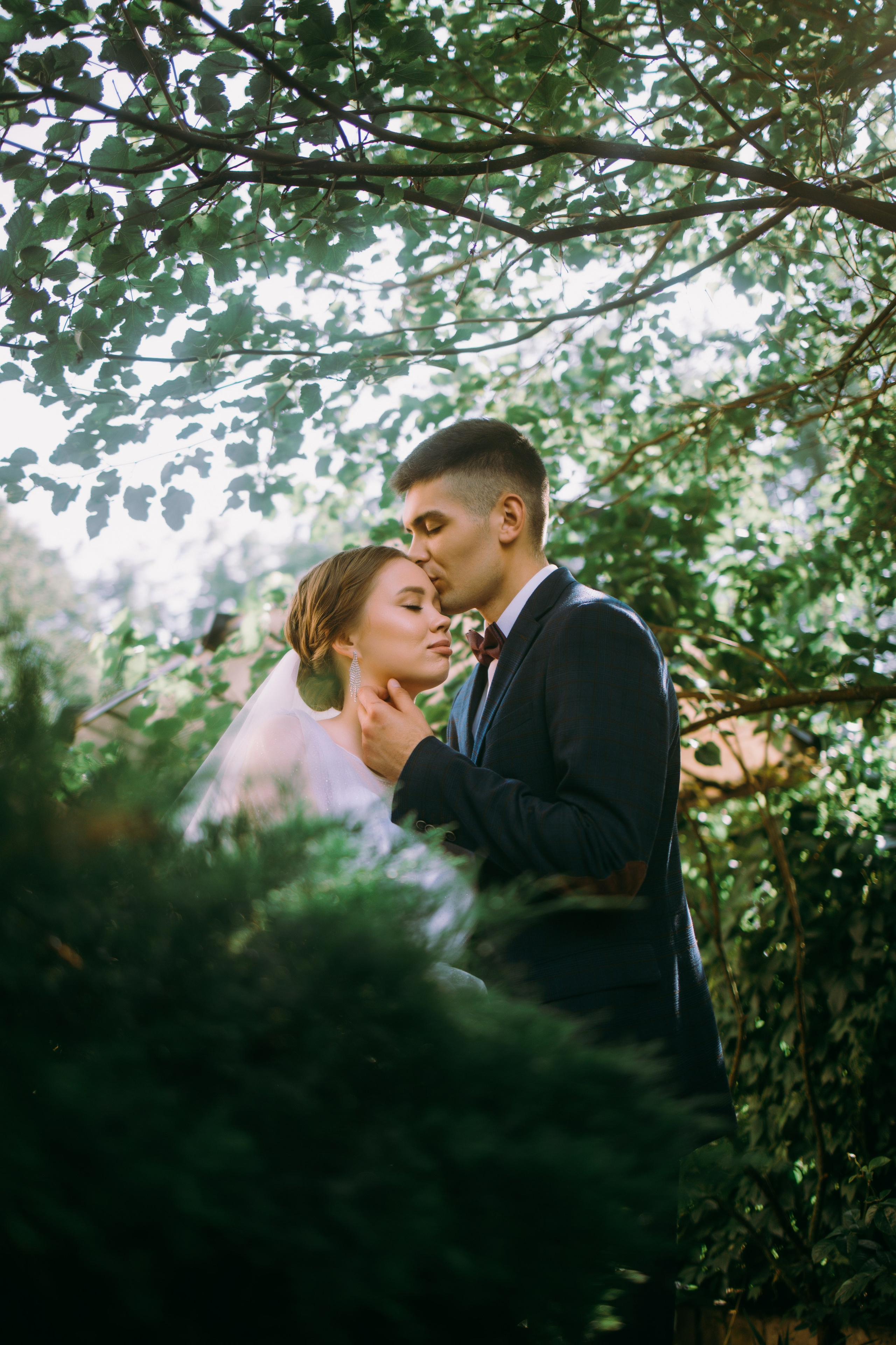 Свадебная фотосессия в Серпухове Никиты и Софьи. Выпускные альбомы в Серпухове