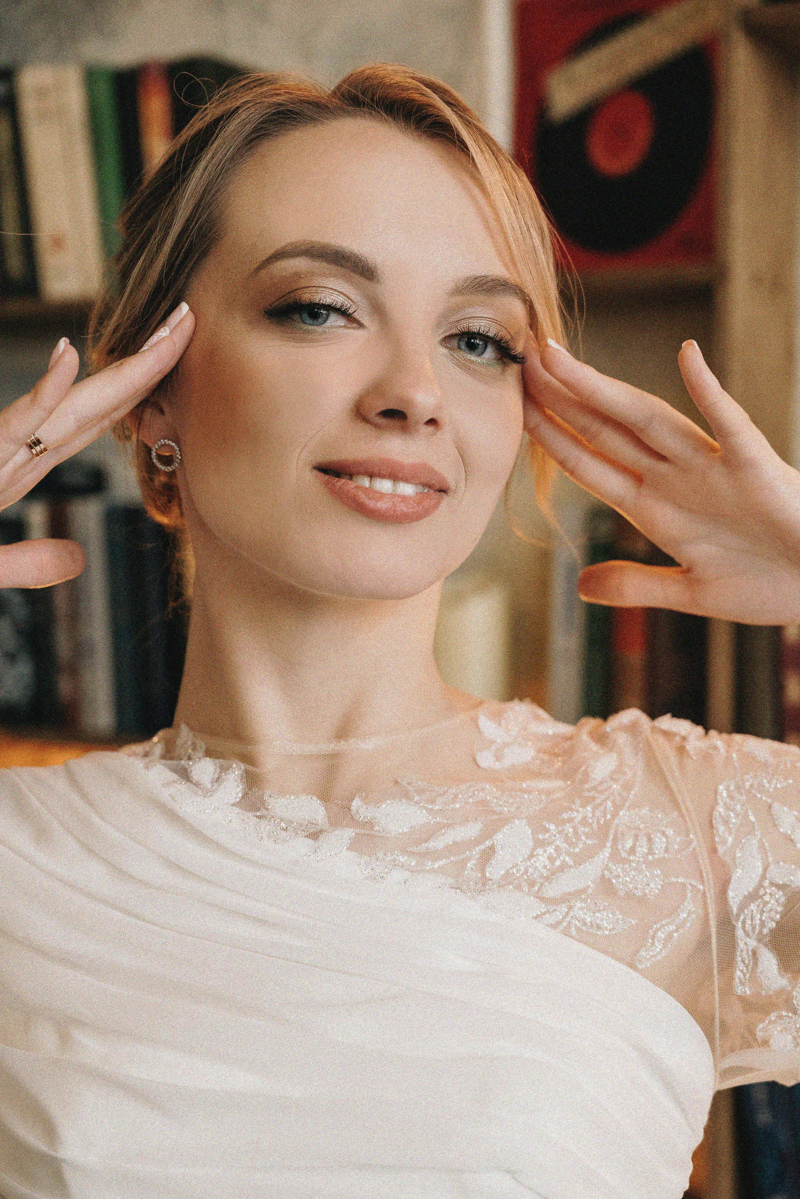 Артем и Галя. Тамара Власова