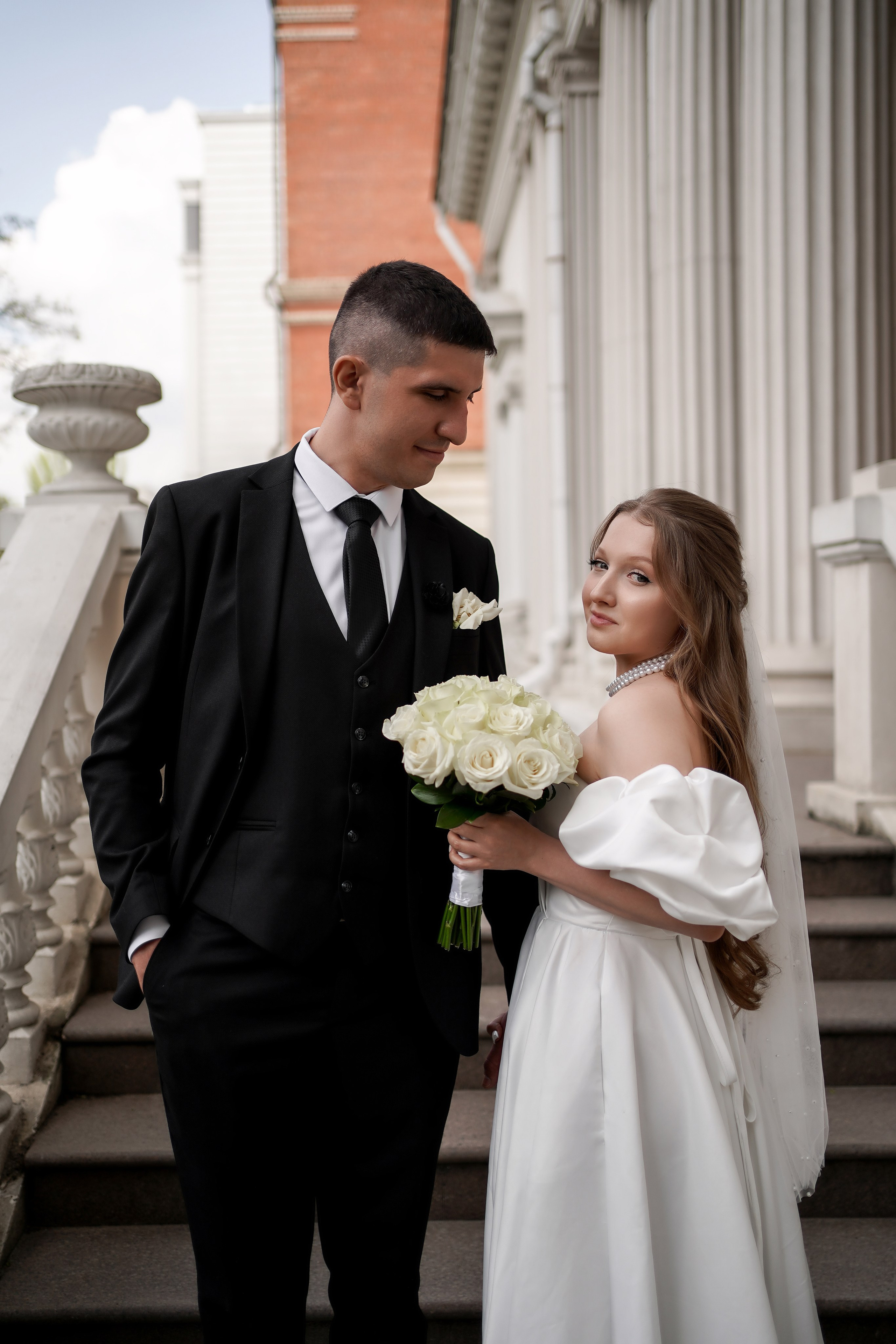 Свадебная прогулка Жанны и Рамиса в парке имени Октябрьской революции. Свадебный фотограф в Ростове-на-Дону. Таинство Крещения и Венчания, семейные фотосессии. Алёна Чёботова