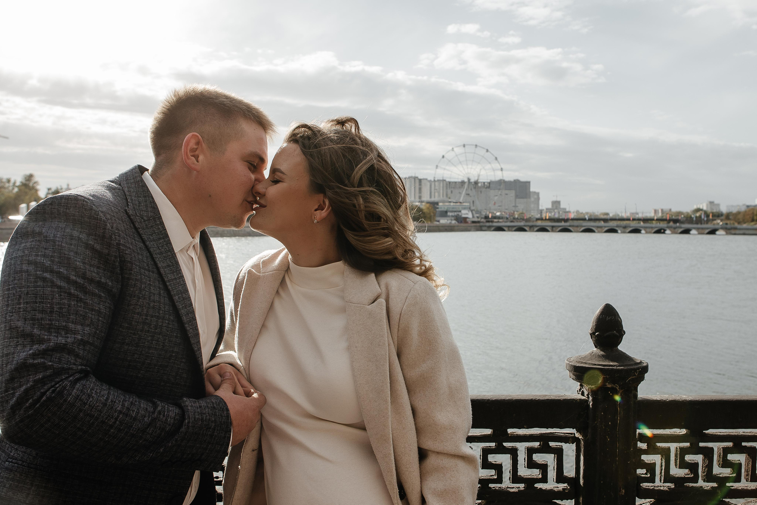 Тёплая осень — в ожидании. Свадебный фотограф в Челябинске Оксана Мишакова