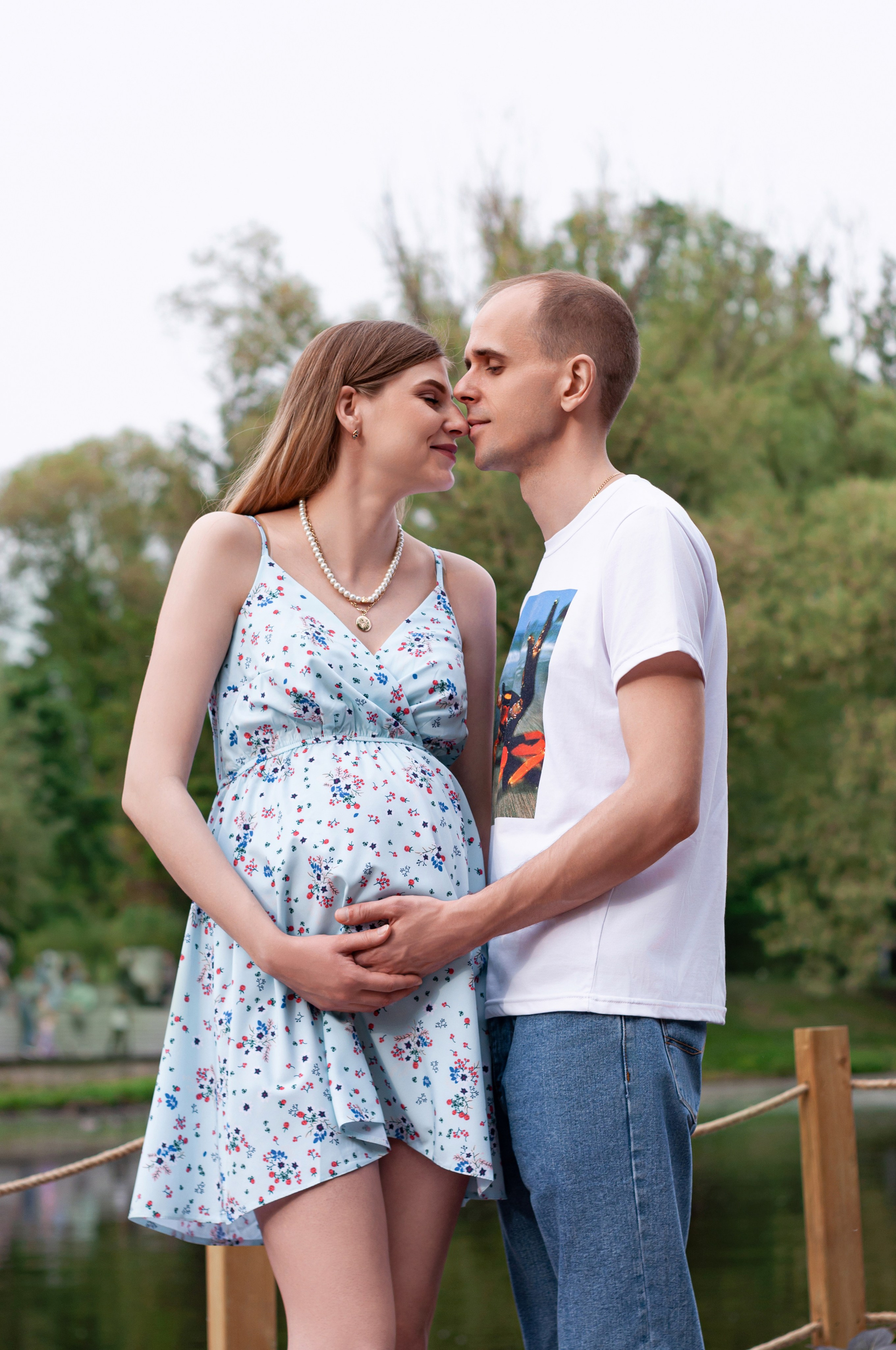 Марина и Никита, а парке. Семейный и свадебный фотограф Галина Абакумова, фотосессии в Белгороде