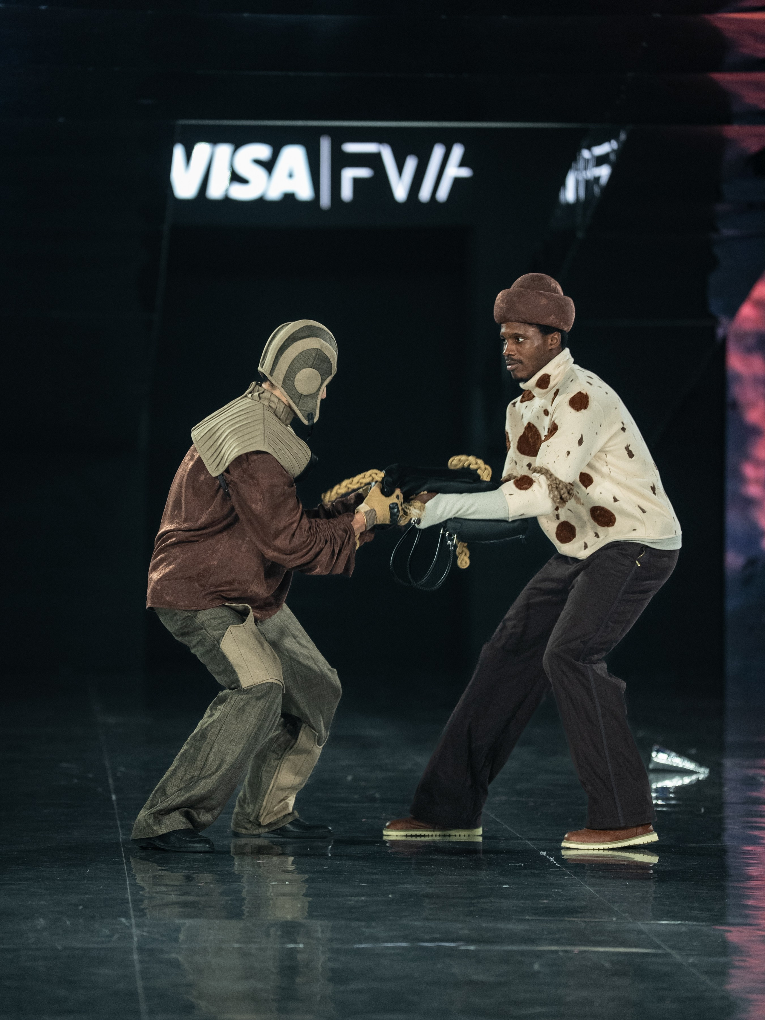 Visa Fashion Week Almaty Pre-Fall 2026 GAZHAIYIP. Сайт Алматинского НЮ АРТ, будуар и фэшн фотографа Дениса Карпенко