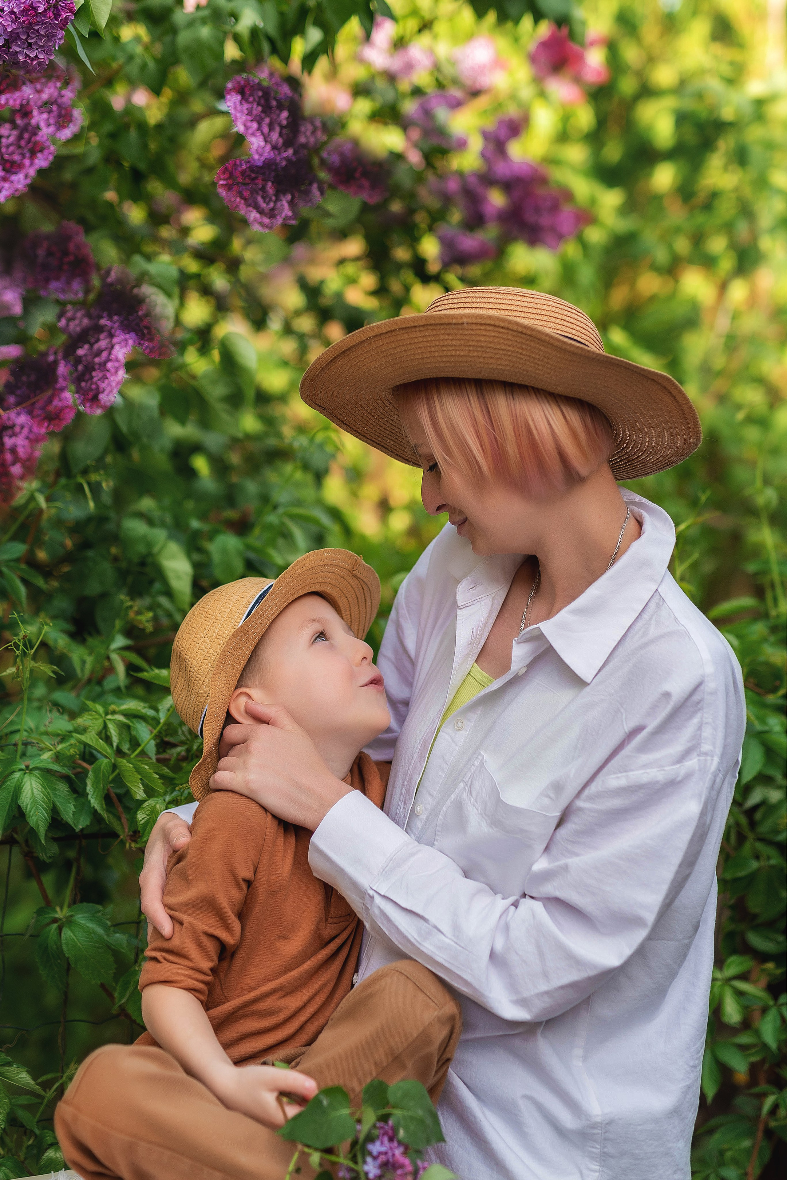 Фотосессия в сирени. Семейный, детский фотограф в Воронеже Анна Никитина