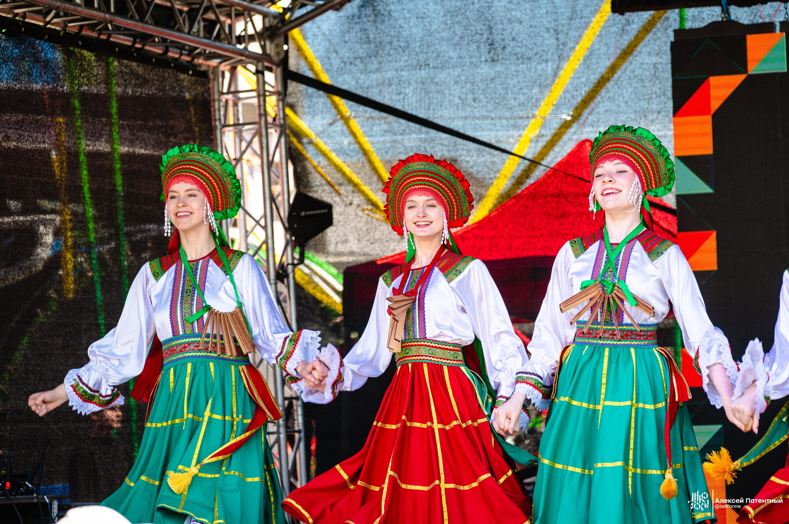 Фестиваль сказок Дикоросы. Екатеринбург. Май 2024. Репортажный и концертный фотограф Алексей Патентный в Екатеринбурге