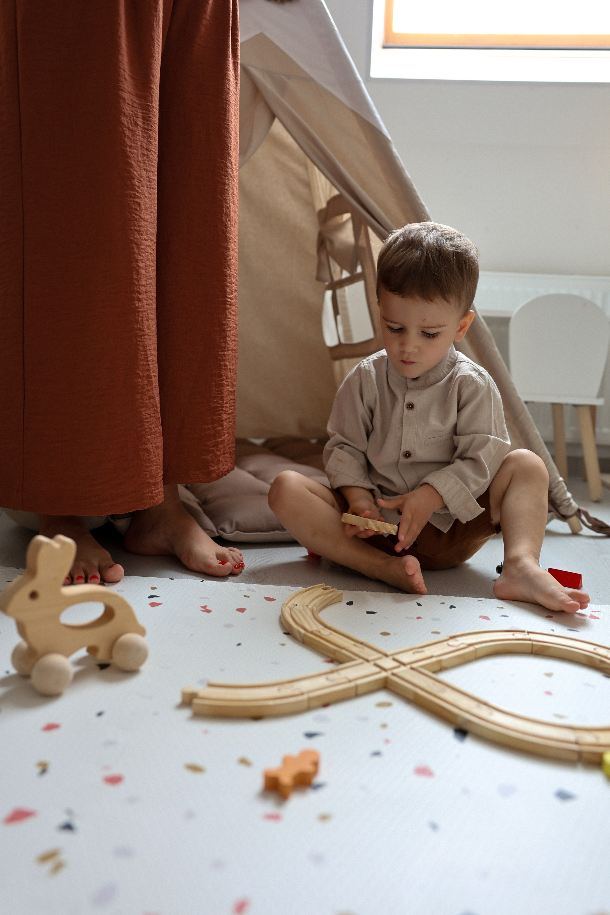 Катя и Платон играют. Ваш семейный newborn и lifestyle фотограф в СПБ Наталья Журавлева