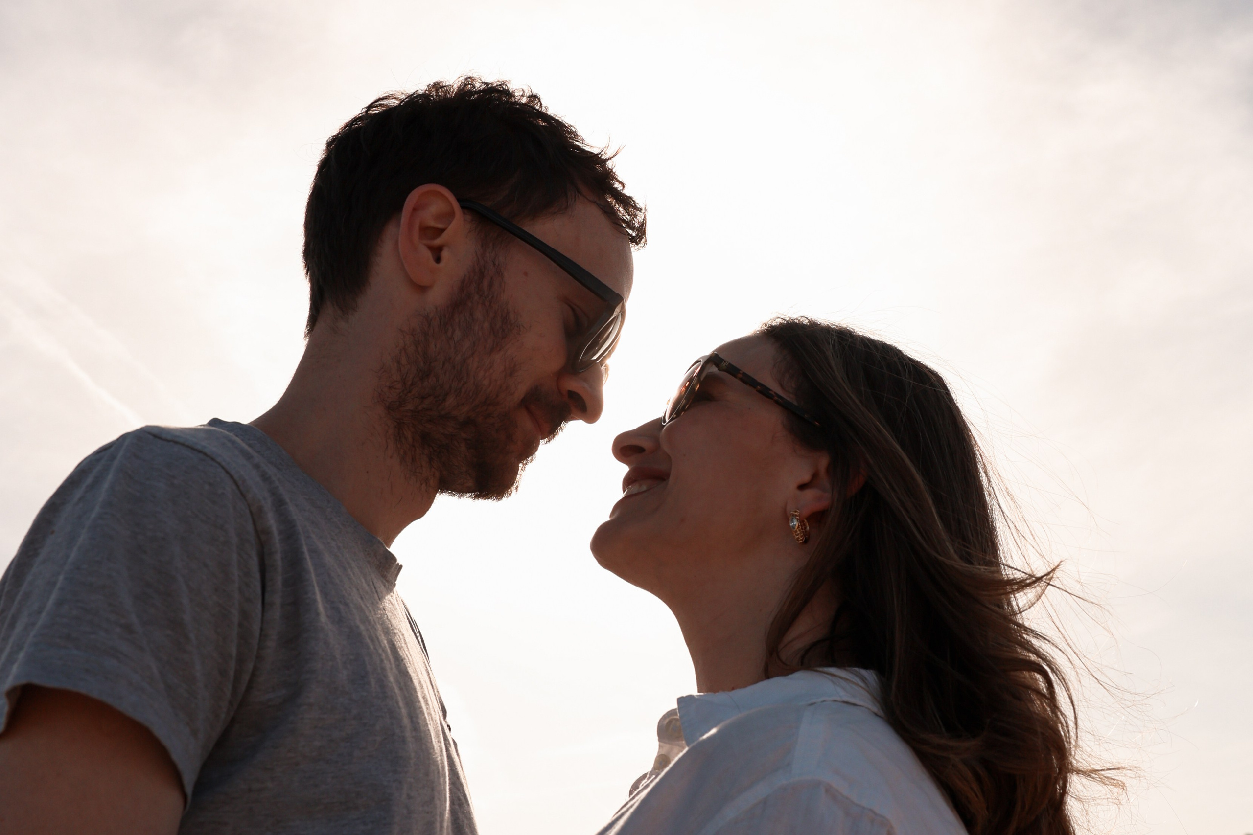 Family pizza at the sea. Natalia Zhuravleva|family, newborn, maternity photographer in Barcelona