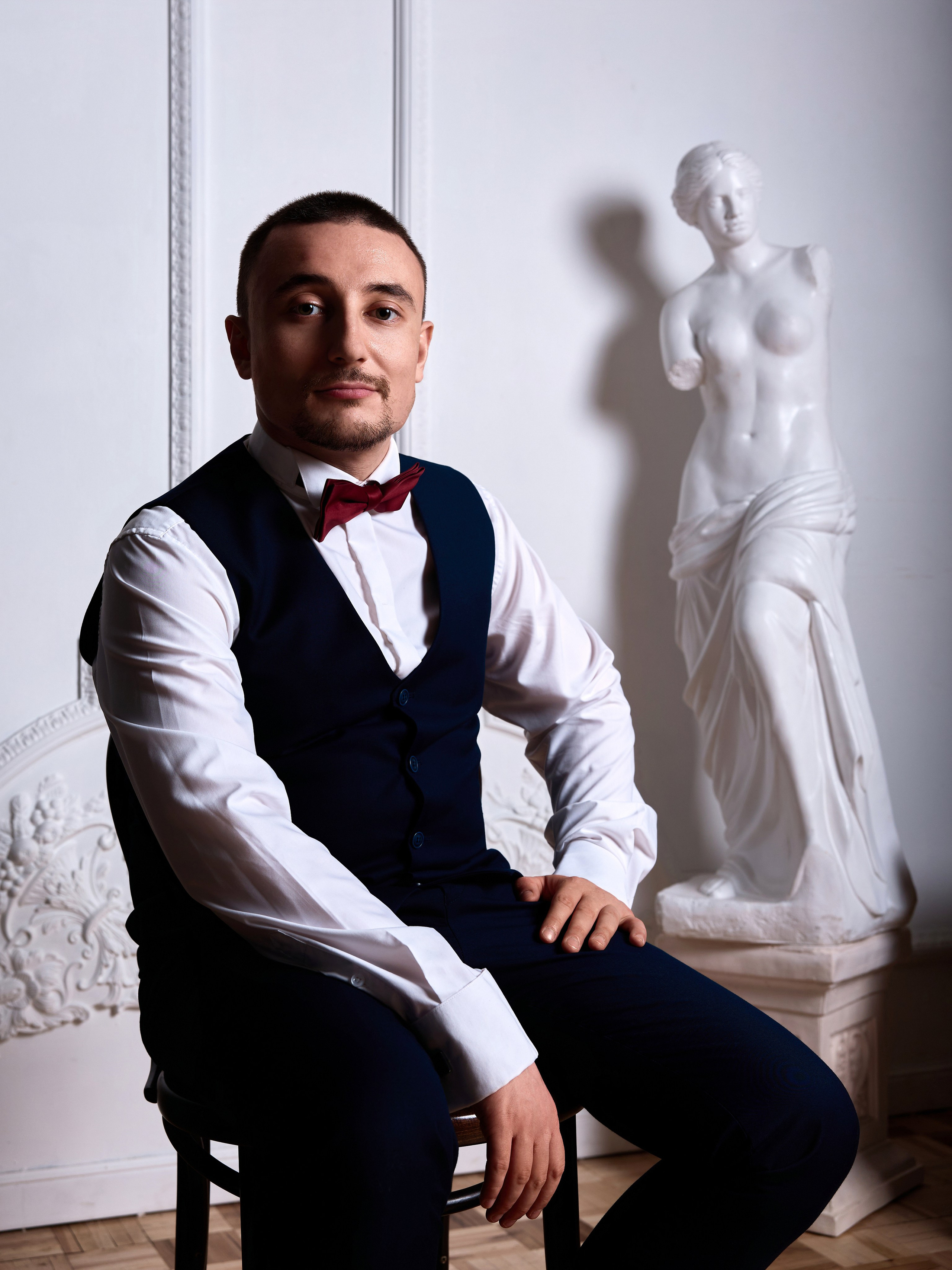 Свадебная фотосессия в студии и регистрация брака в Грибоедовском ЗАГСе