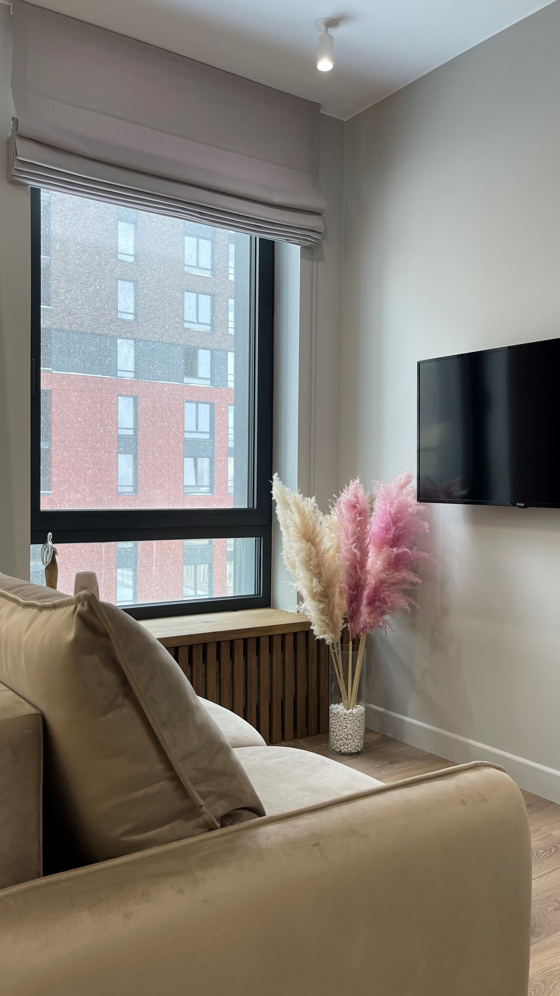 Евродвушка в мятно-коралловых оттенках для сдачи в аренду. Дизайнер интерьеров в Санкт-Петербурге Анастасия Тен