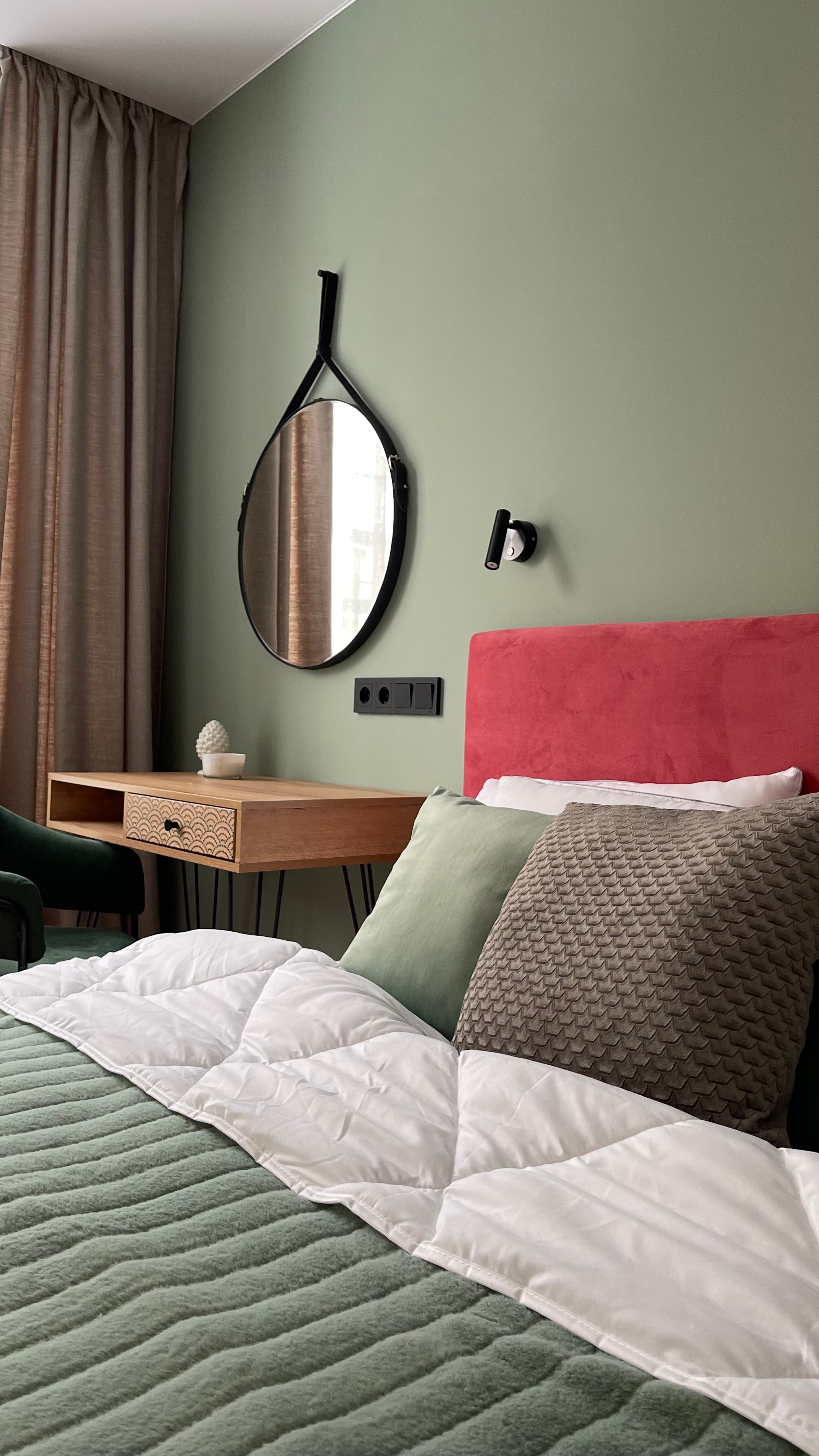 Евродвушка в мятно-коралловых оттенках для сдачи в аренду. Дизайнер интерьеров в Санкт-Петербурге Анастасия Тен