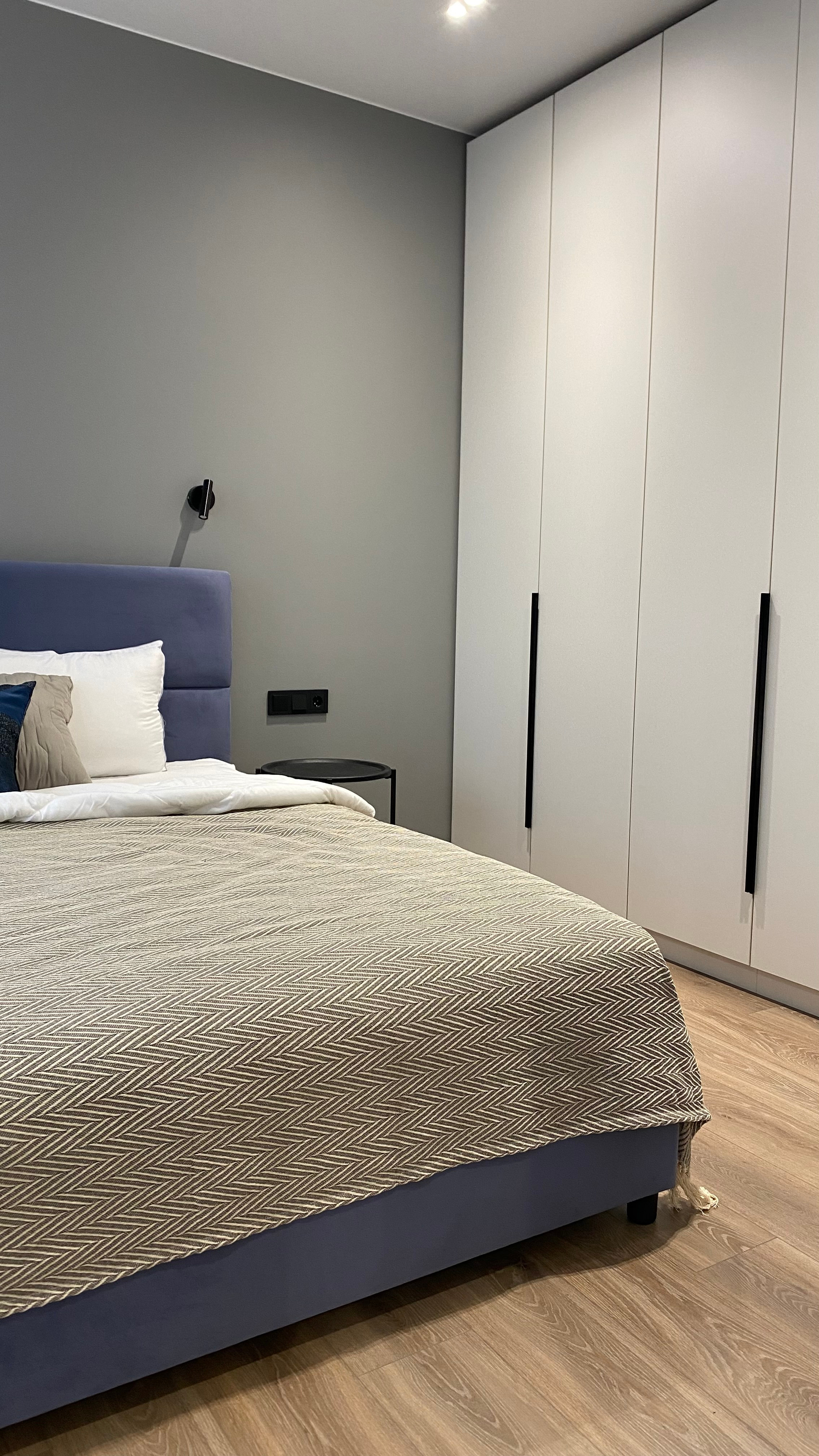 Евродвушка в синих тонах для сдачи в аренду. Дизайнер интерьеров в Санкт-Петербурге Анастасия Тен