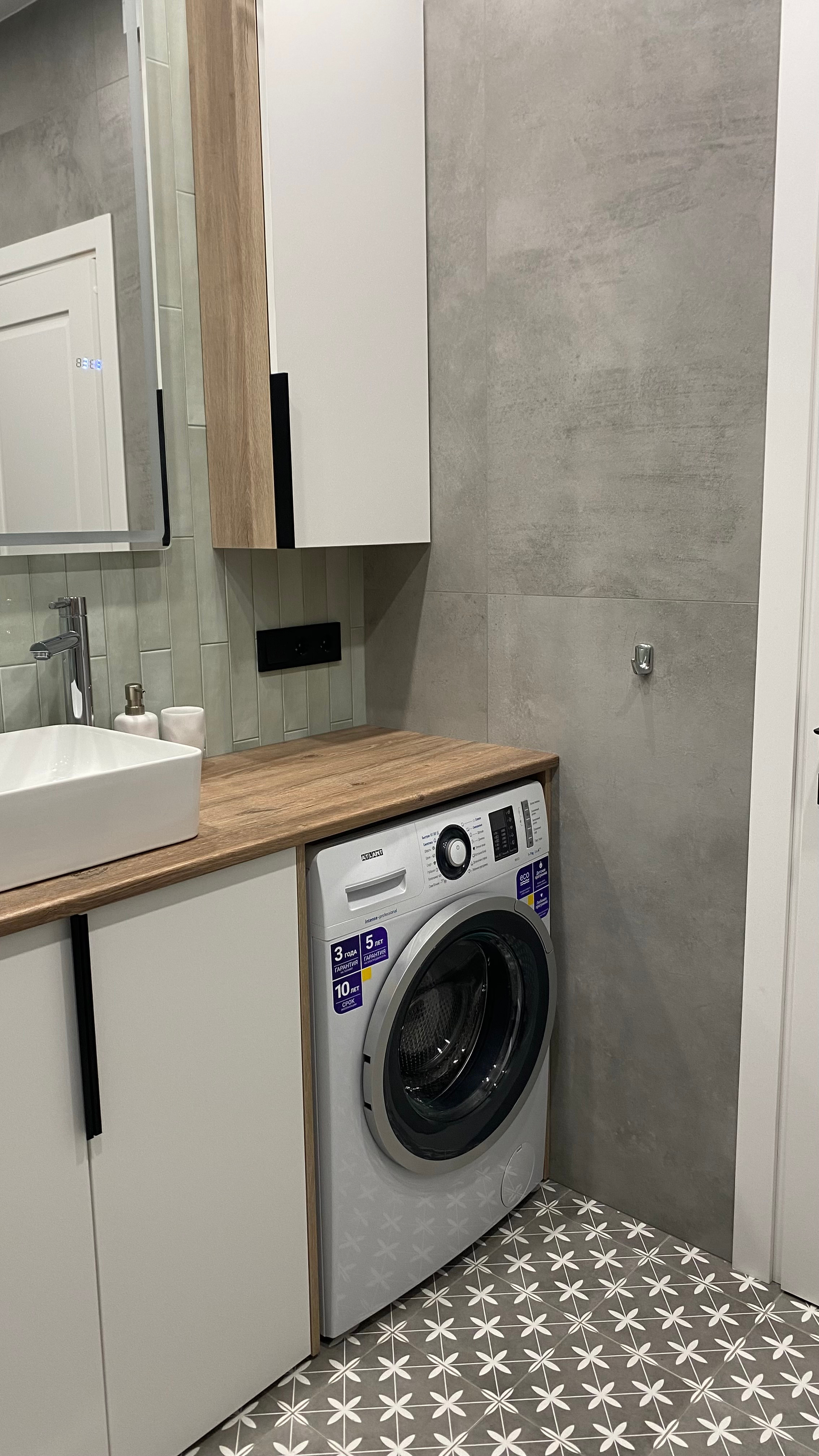 Евродвушка в мятно-коралловых оттенках для сдачи в аренду. Дизайнер интерьеров в Санкт-Петербурге Анастасия Тен