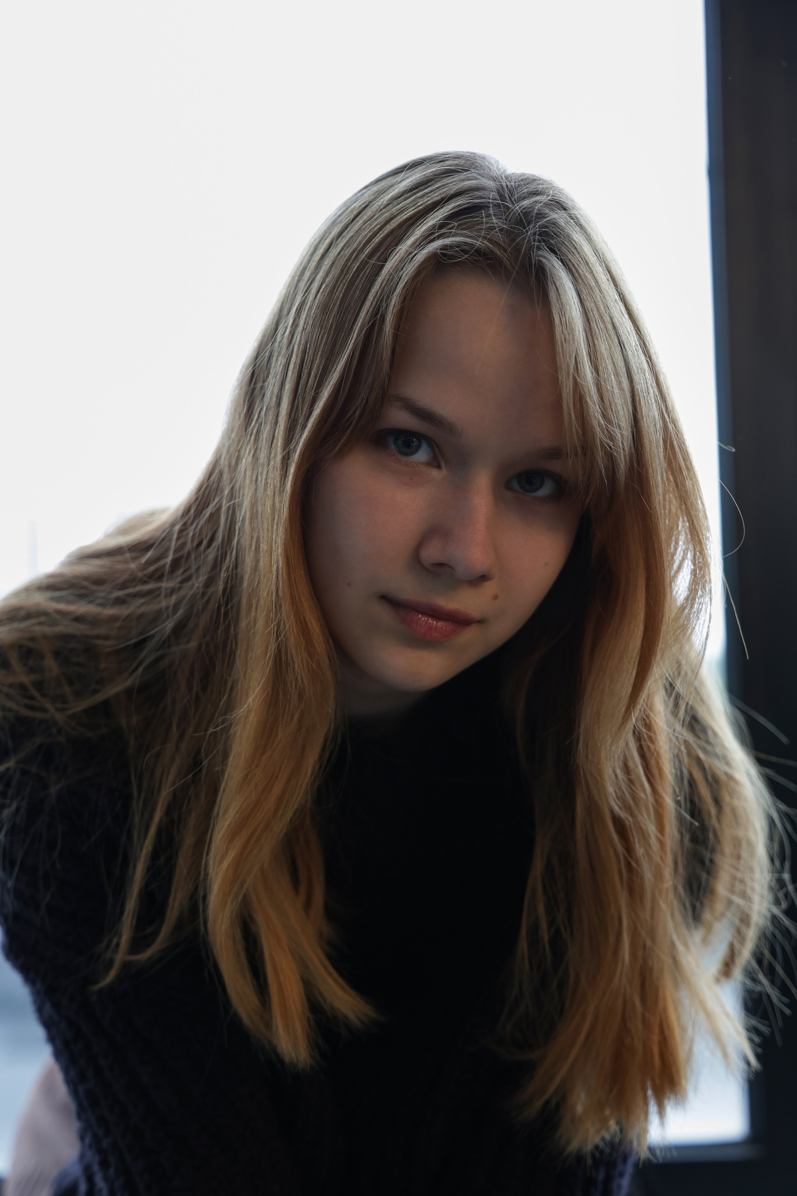 Wires. Portrait photographer based in Toronto — Blinova Mariia