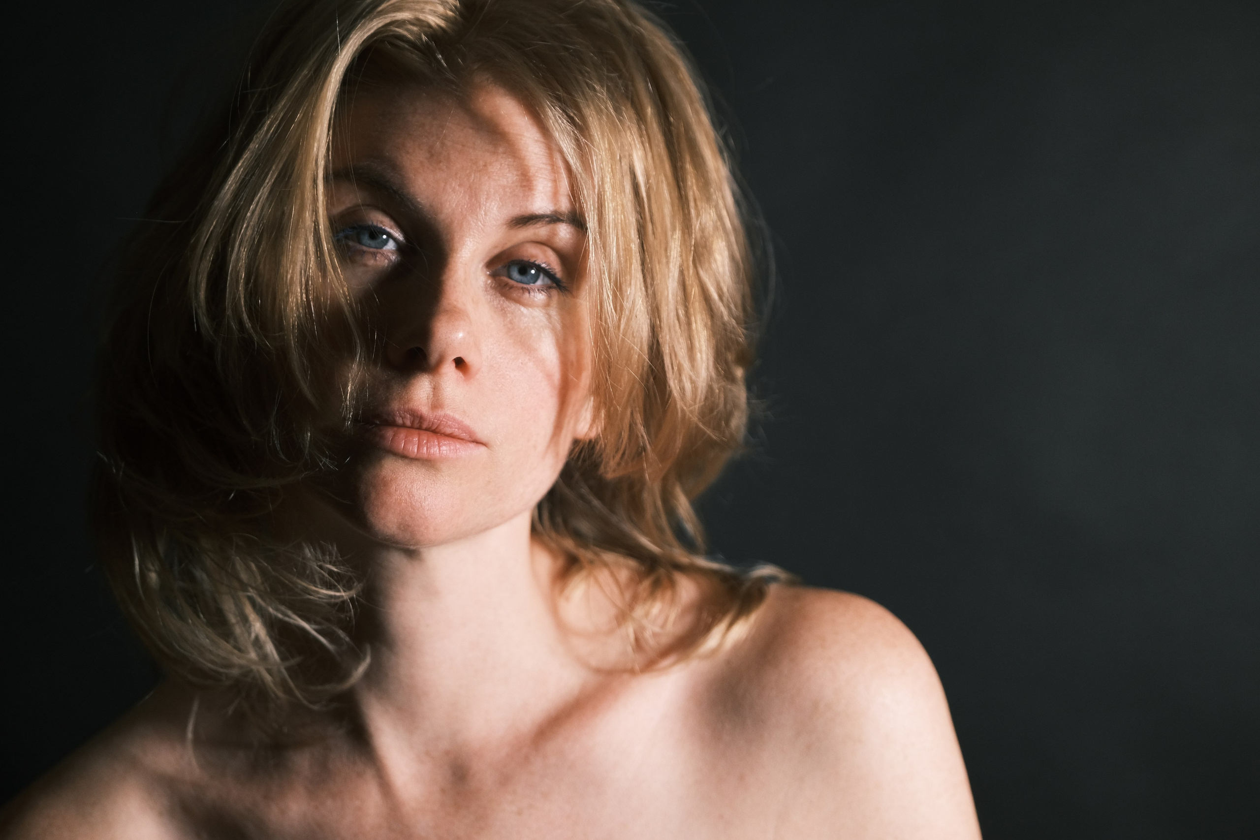 Boudoir Photography. Margarita Rodionova — a contemporary lens-based artist currently working in Cancun, Mexico