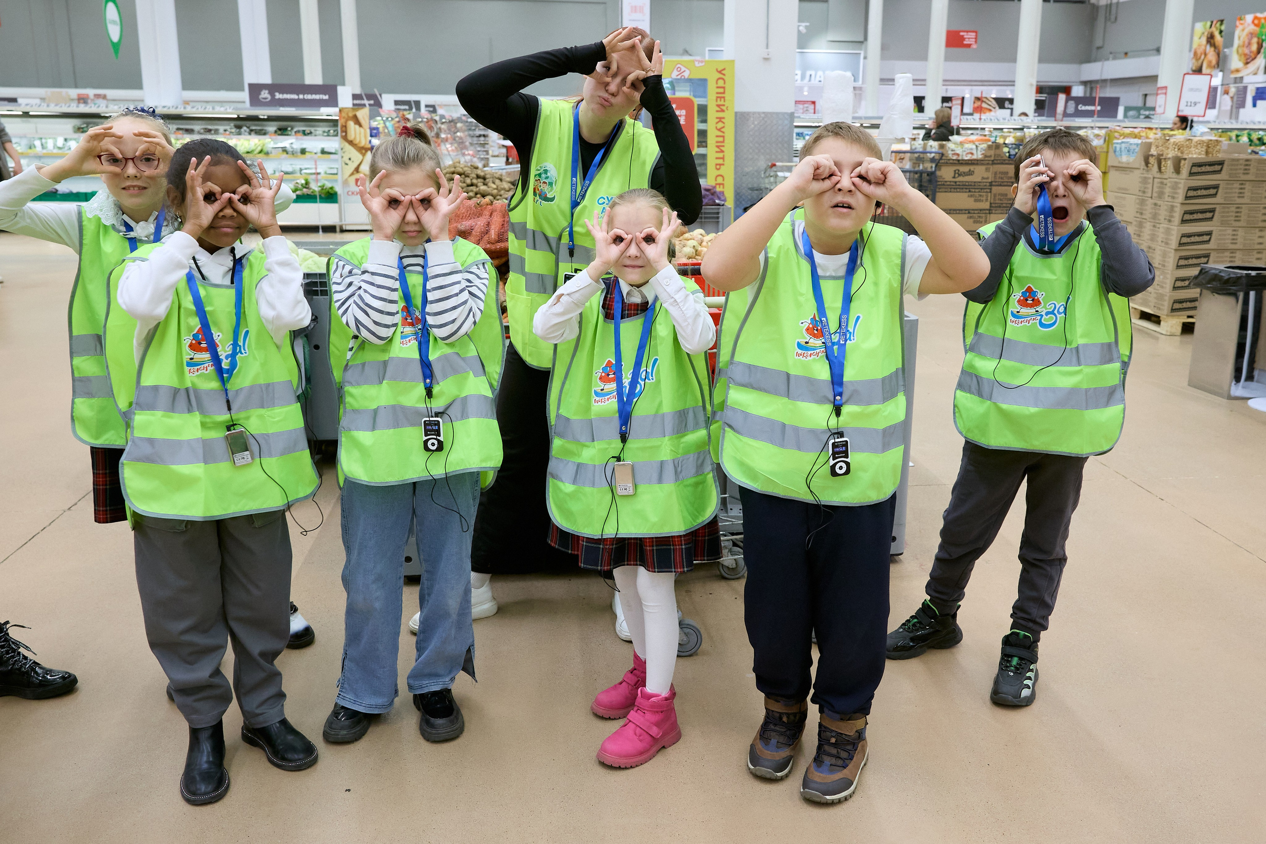 Супер агент планета Земля. Мое имя Раиль. Я репортажный фотограф в Казани, так же мой любимый жанр — свадебный фотограф