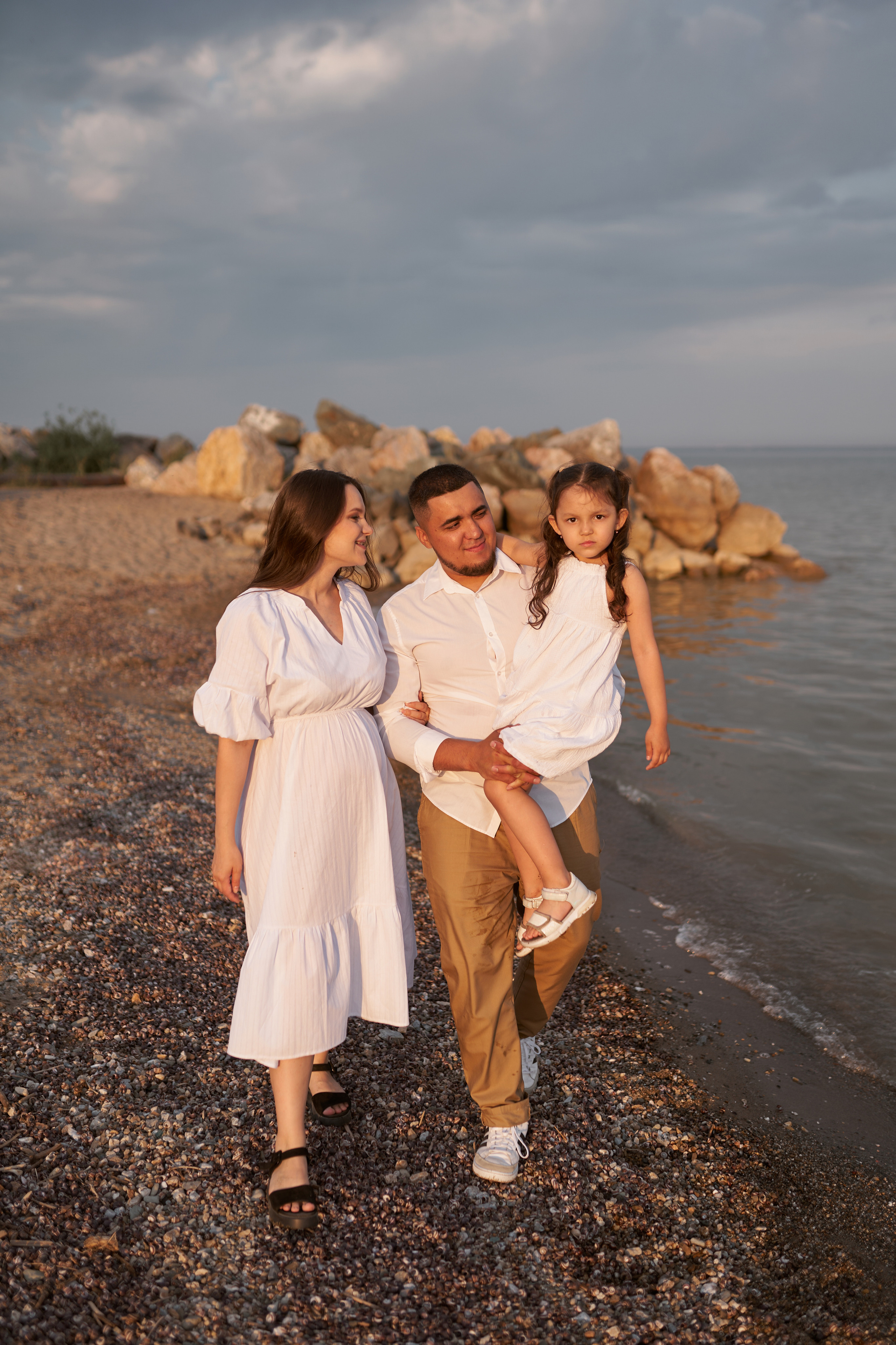 Семейная съемка. Виктория, Рустам и Аделина. Фотосессии с лошадьми в Москве, Новосибирске