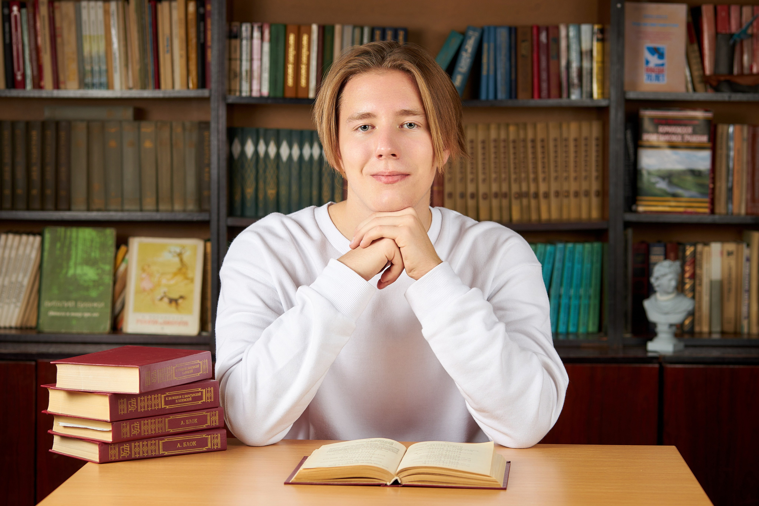 Старшие портреты. Школьный фотограф Леонова Наталия