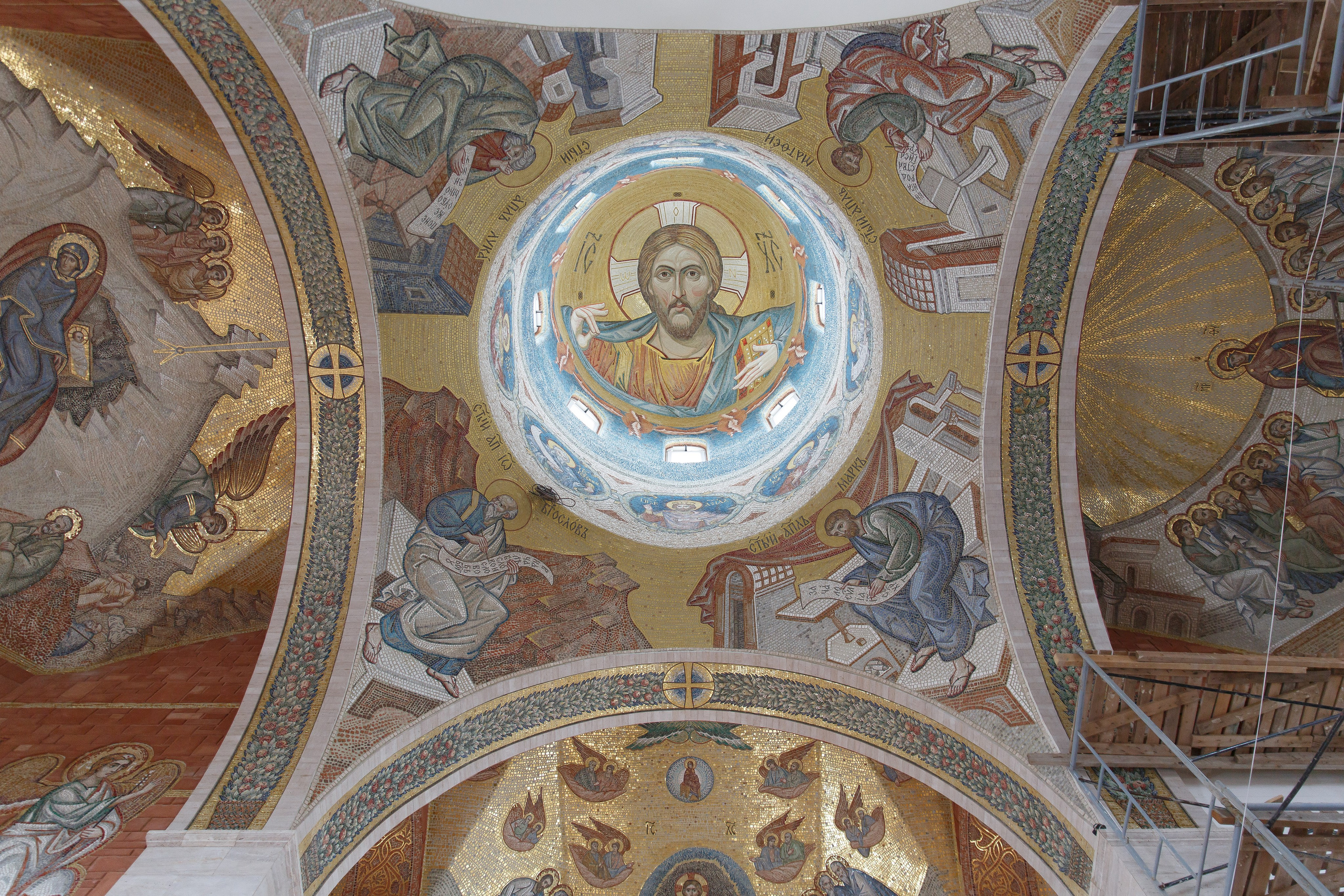 Успенский собор в монастыре Бештау. НИИКОРОВИН- мастерская мозаики и монументального искусства