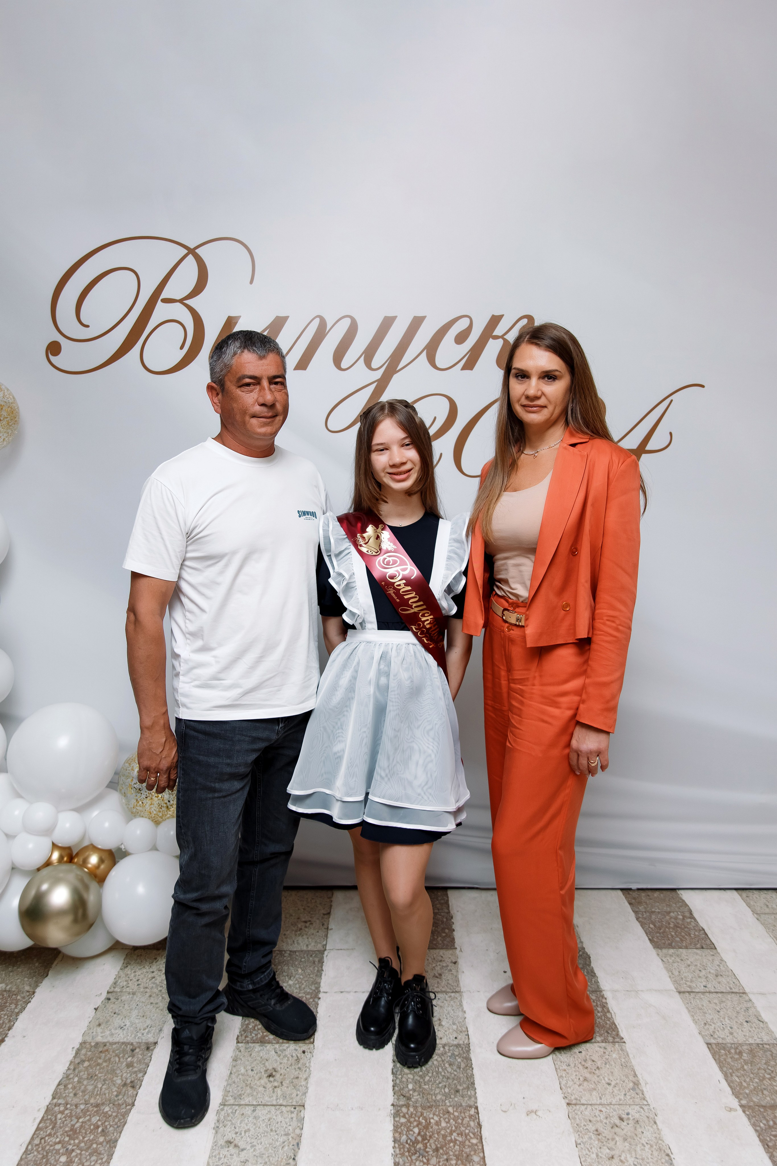 11 класс Последний звонок. Фотограф Любовь Корниенко, Примоский край