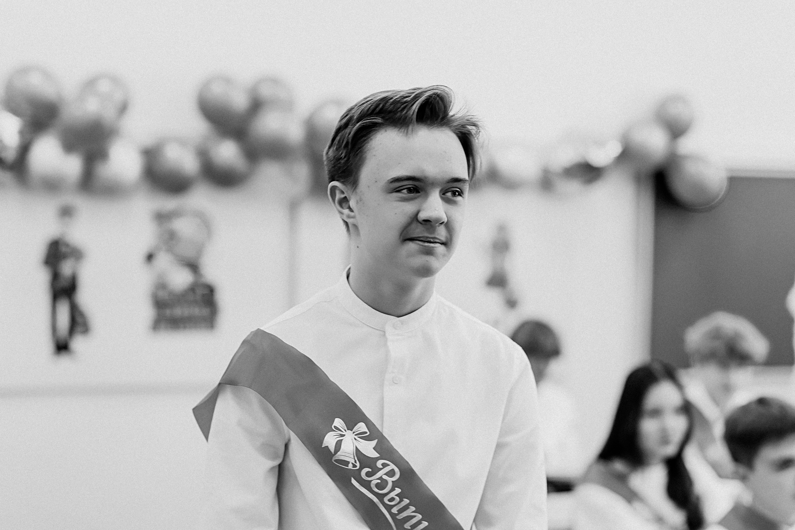 Последний звонок. Семейный фотограф Тюмень, фотограф на роды Салмина Мария