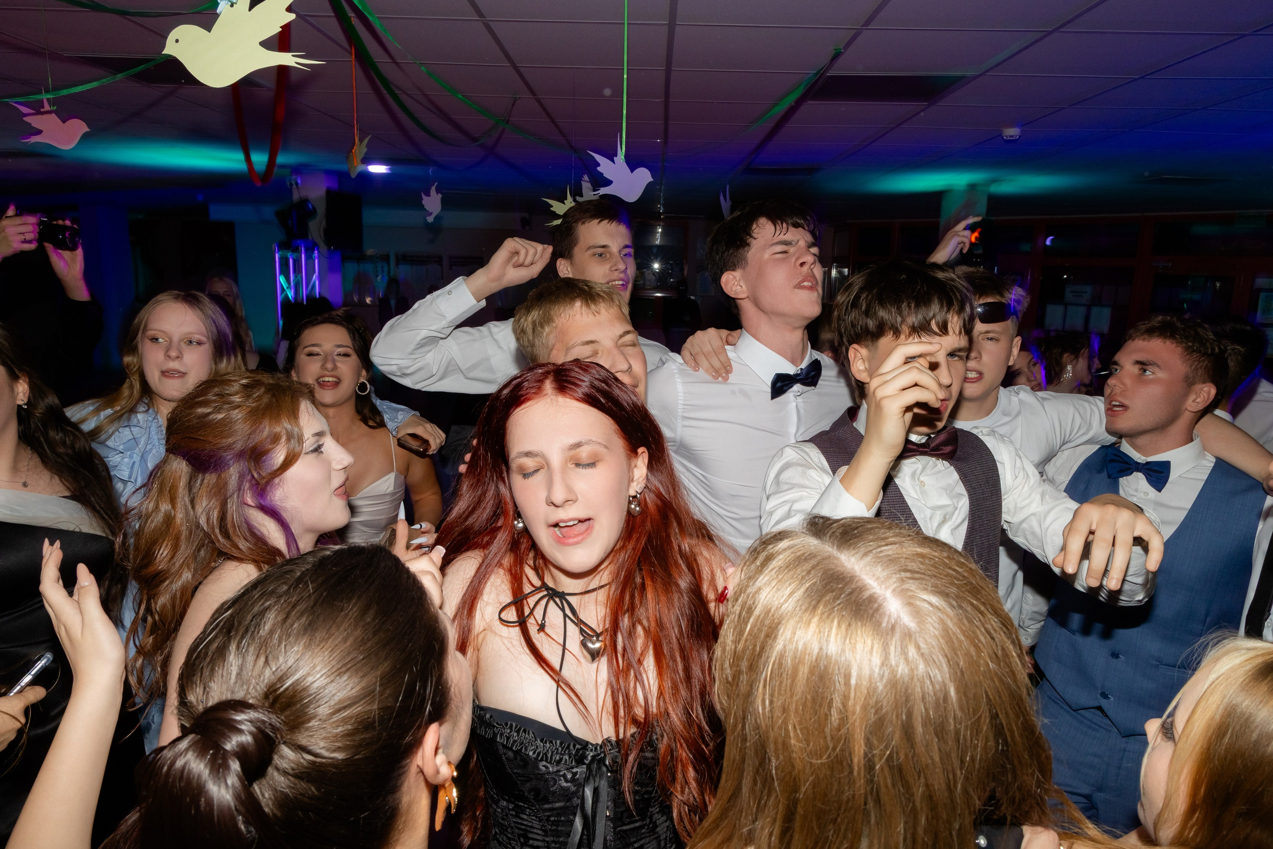 Школьный выпускной 2025 год в Минске, Беларуси. Свадебный фотограф в Минске/Беларуси Сергей Спиридонов