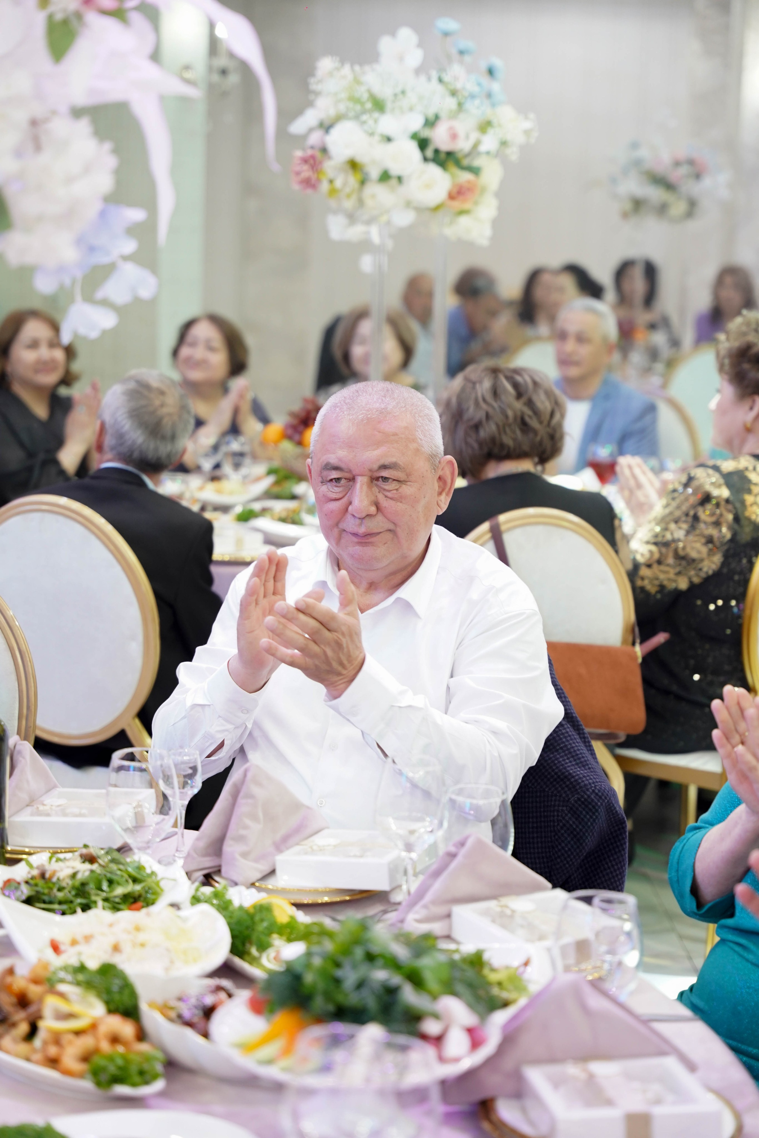 Dana uzatu. Фотограф Ернар Ержанов