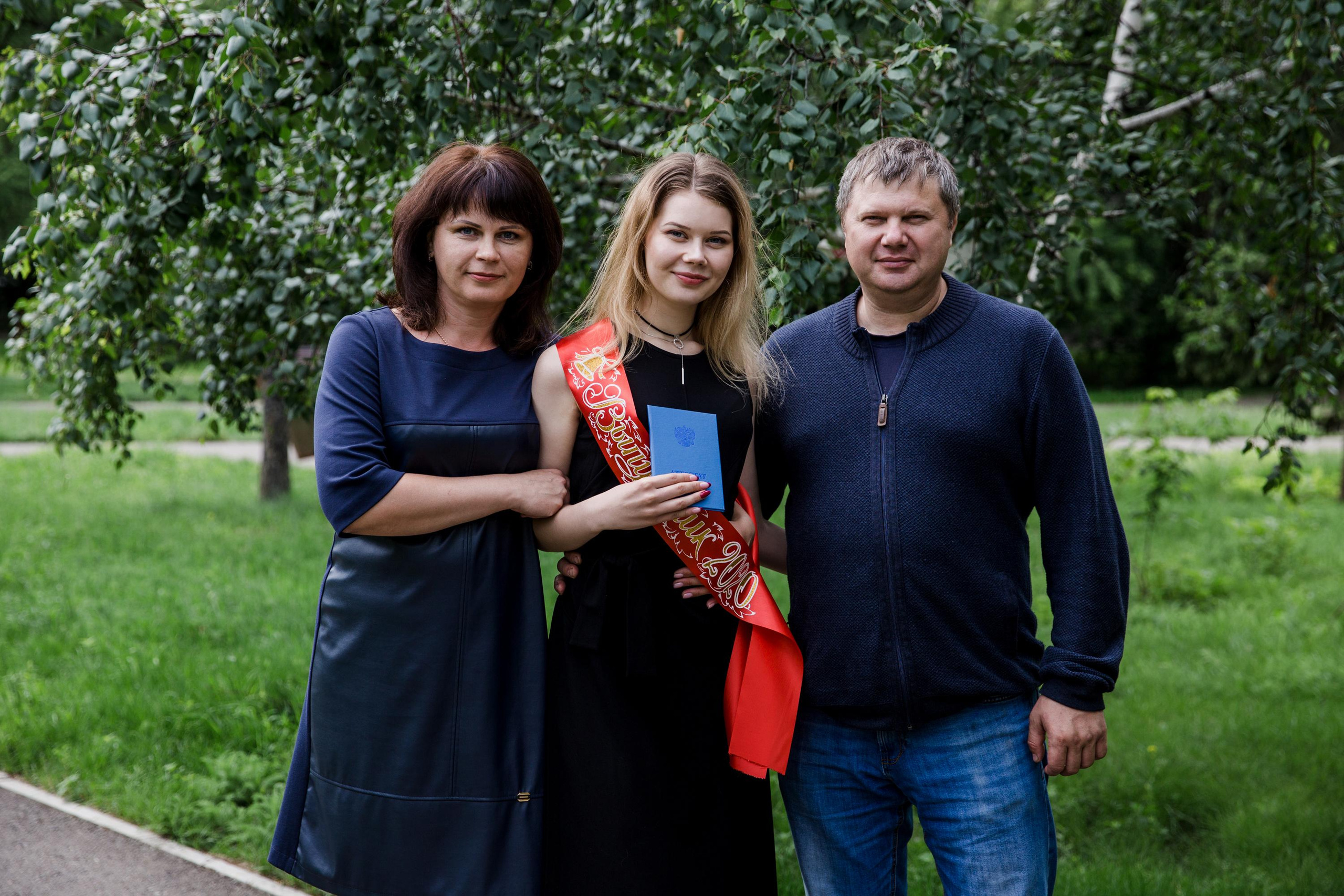 Вручение аттестатов. Марина Соколова. Контентный и семейный фотограф г. Красноярск