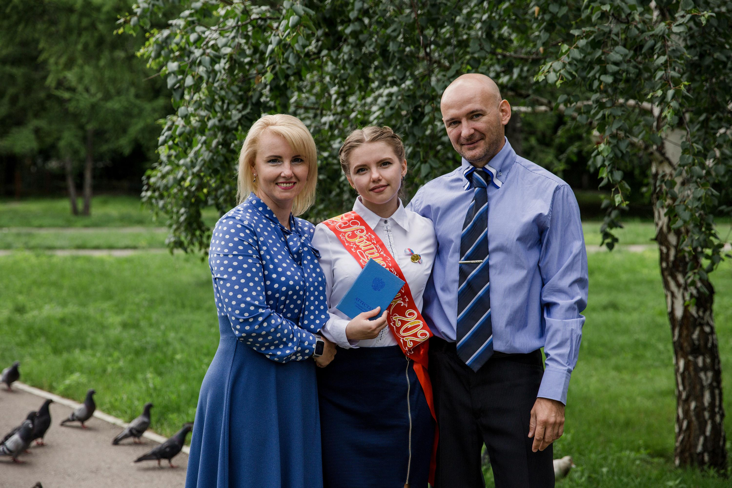 Вручение аттестатов. Марина Соколова. Контентный и семейный фотограф г. Красноярск