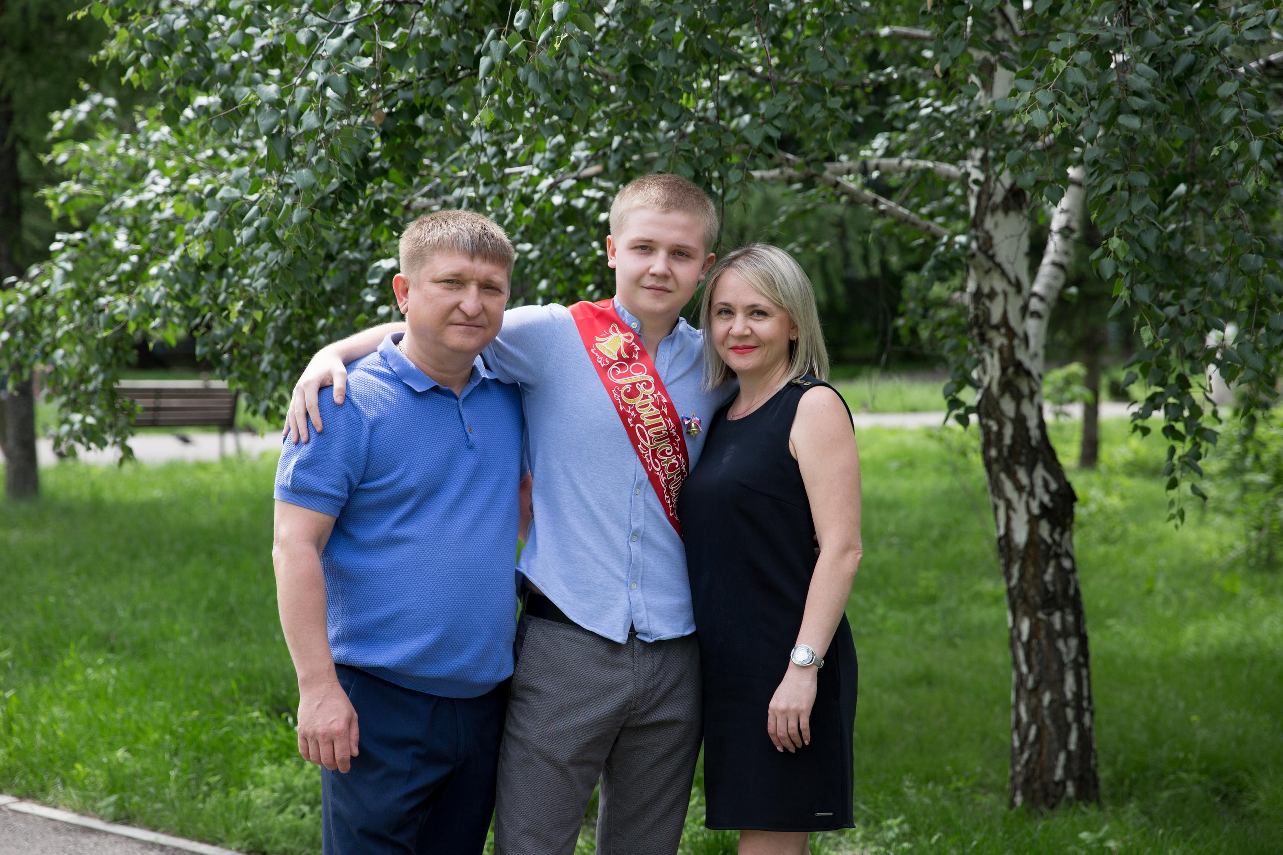 Вручение аттестатов. Марина Соколова. Контентный и семейный фотограф г. Красноярск