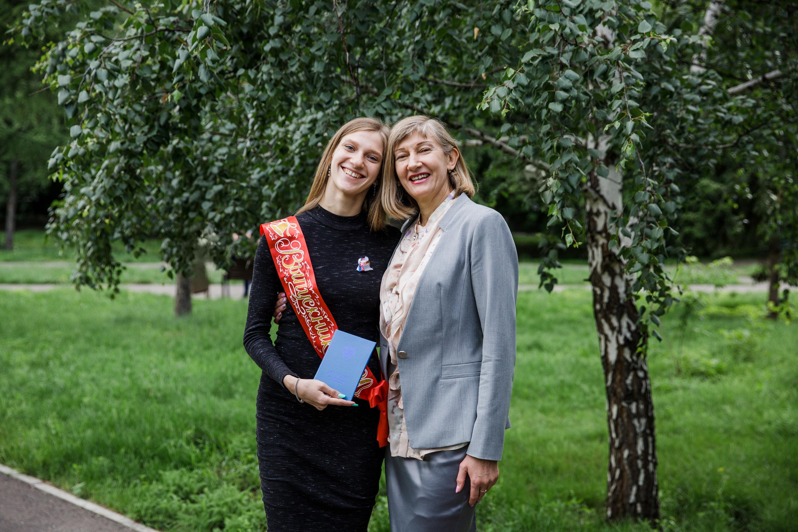 Вручение аттестатов. Марина Соколова. Контентный и семейный фотограф г. Красноярск