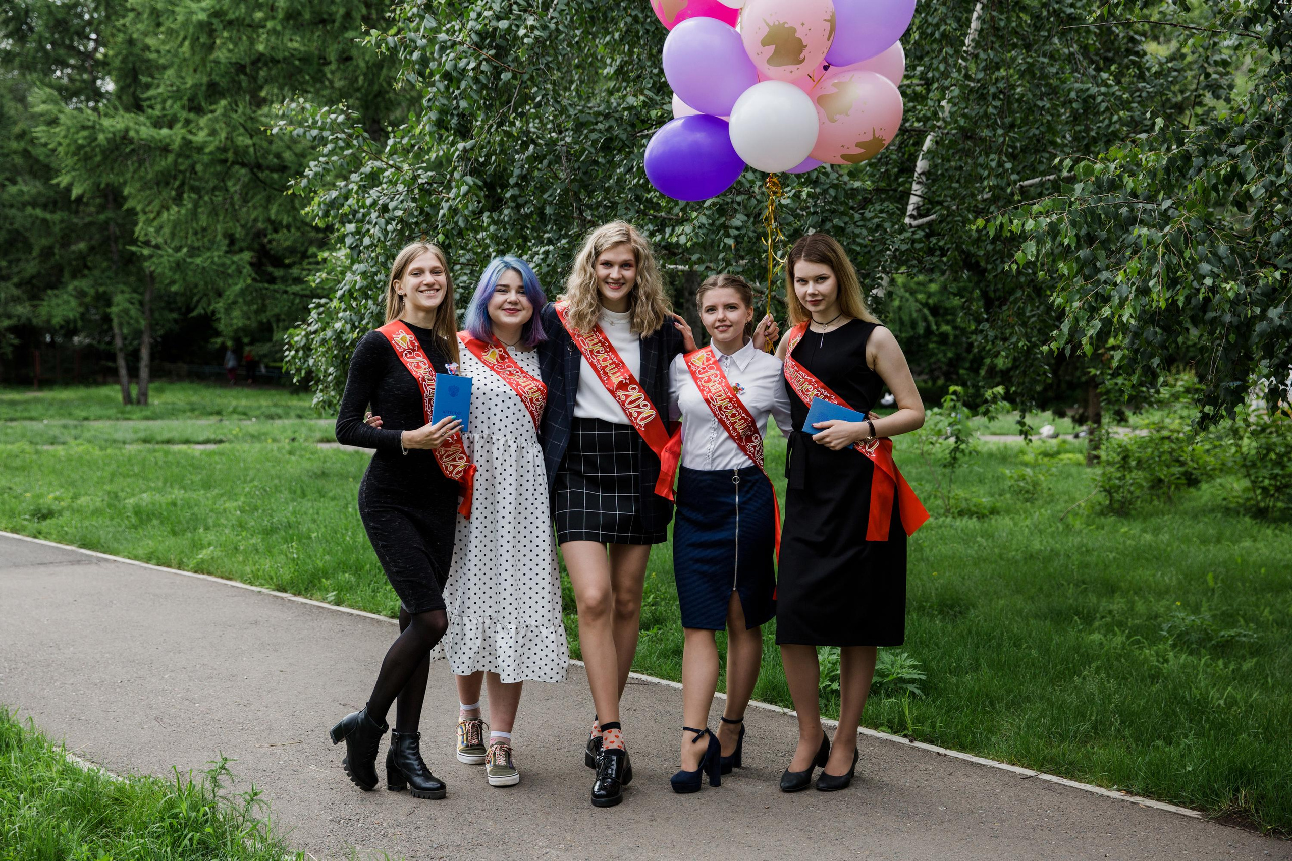 Вручение аттестатов. Марина Соколова. Контентный и семейный фотограф г. Красноярск