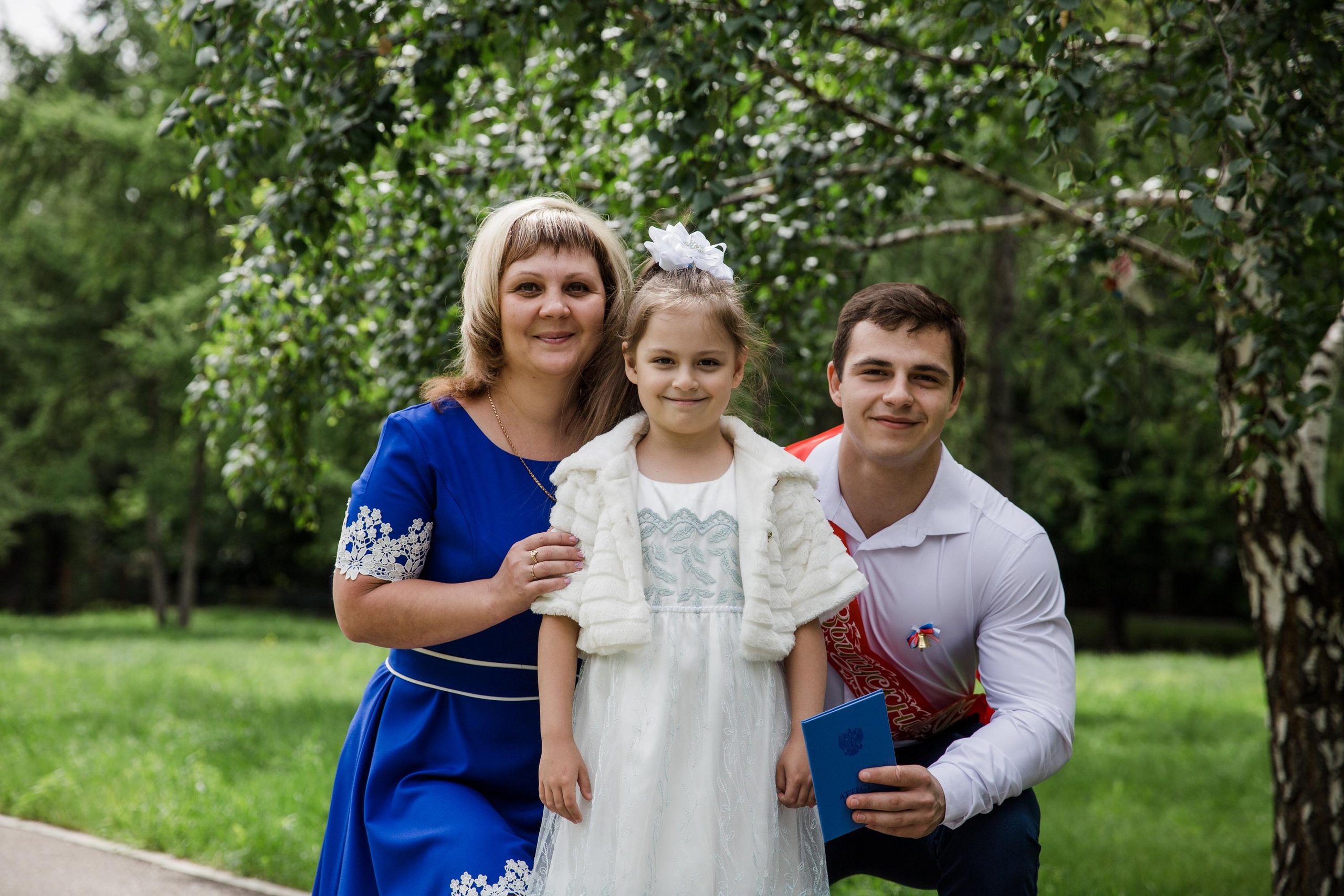 Вручение аттестатов. Марина Соколова. Контентный и семейный фотограф г. Красноярск