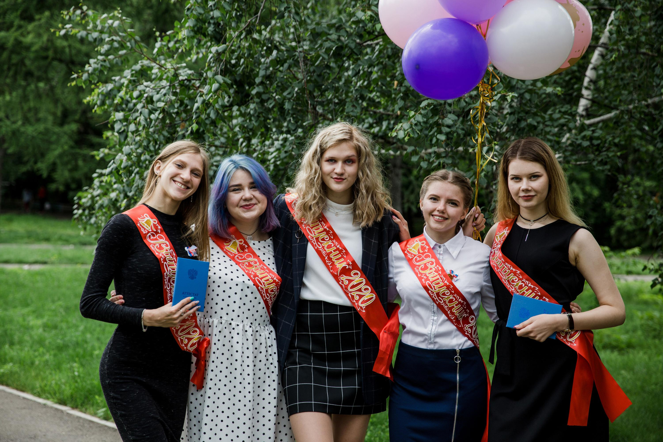 Вручение аттестатов. Марина Соколова. Контентный и семейный фотограф г. Красноярск