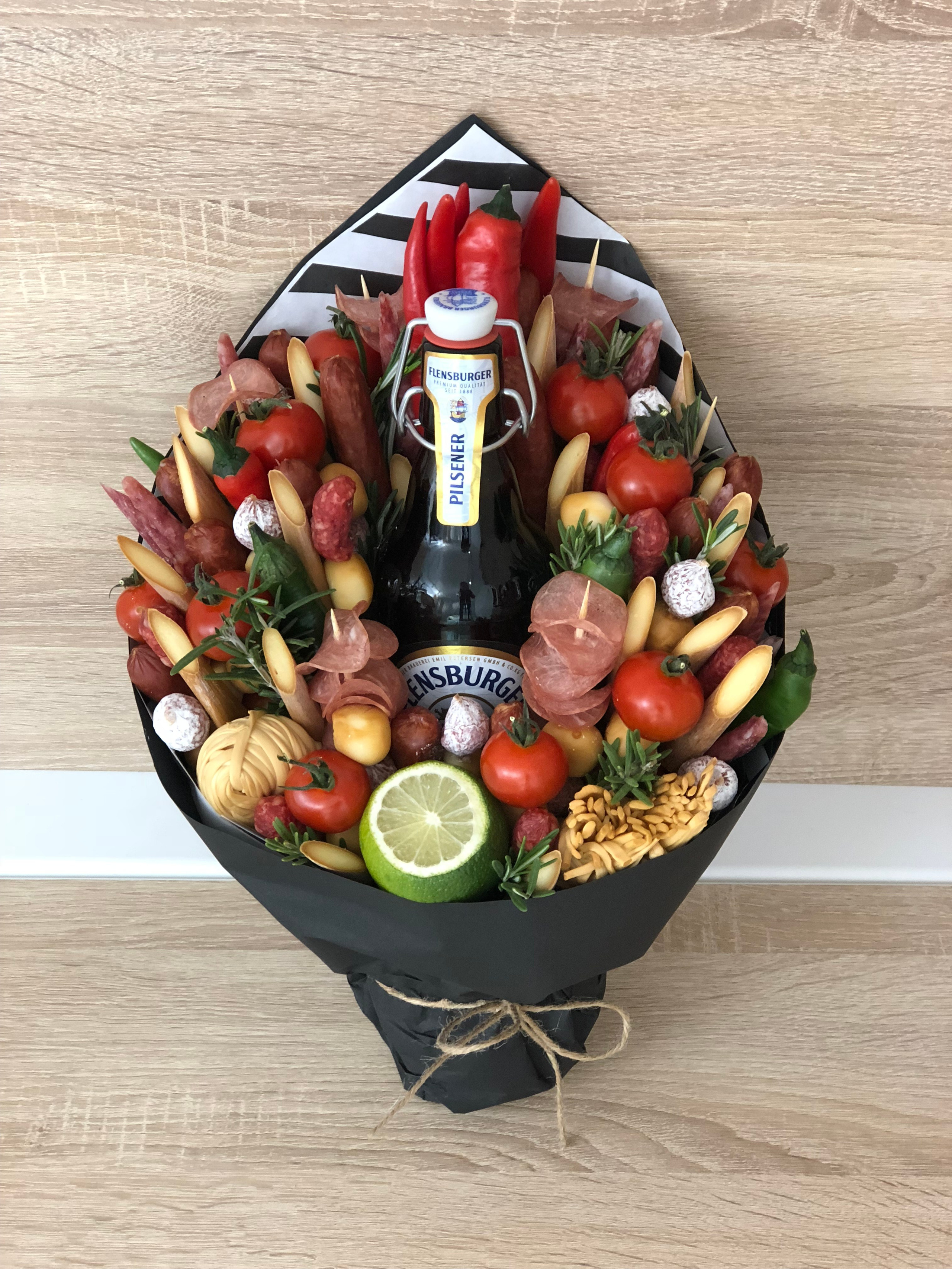 Колбасные. Выездной кейтеринг, съедобные букеты, торты и сладости на заказ