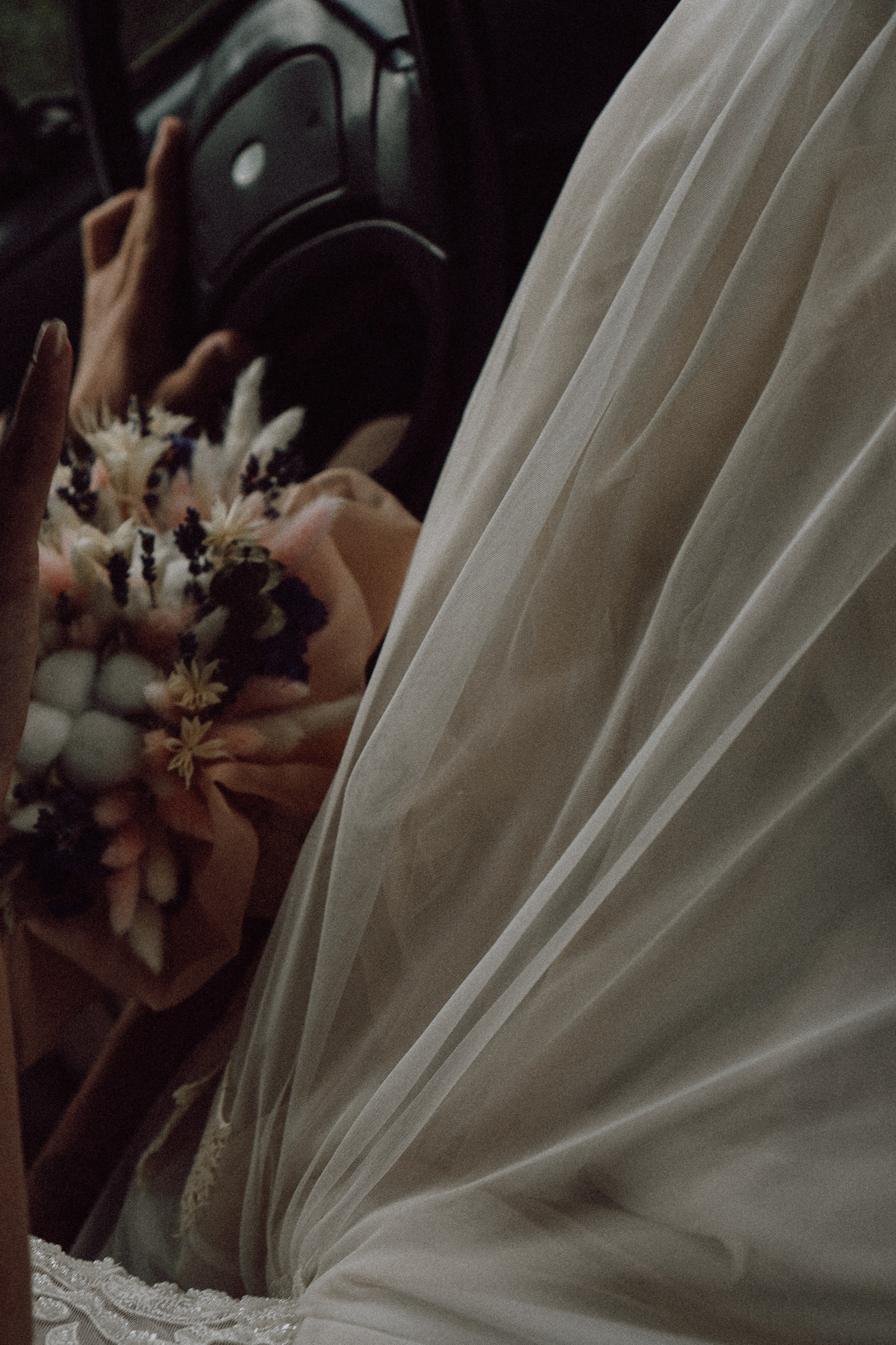 СВАДЕБНАЯ ФОТОСЕССИИЯ ПАРЫ В ГОРОДЕ ПРИОЗЕРСК В СОСНОВОМ ЛЕСУ И С ПИКАПОМ. Профессиональный фотограф, Санкт-Петербург — Виктория Богомолова