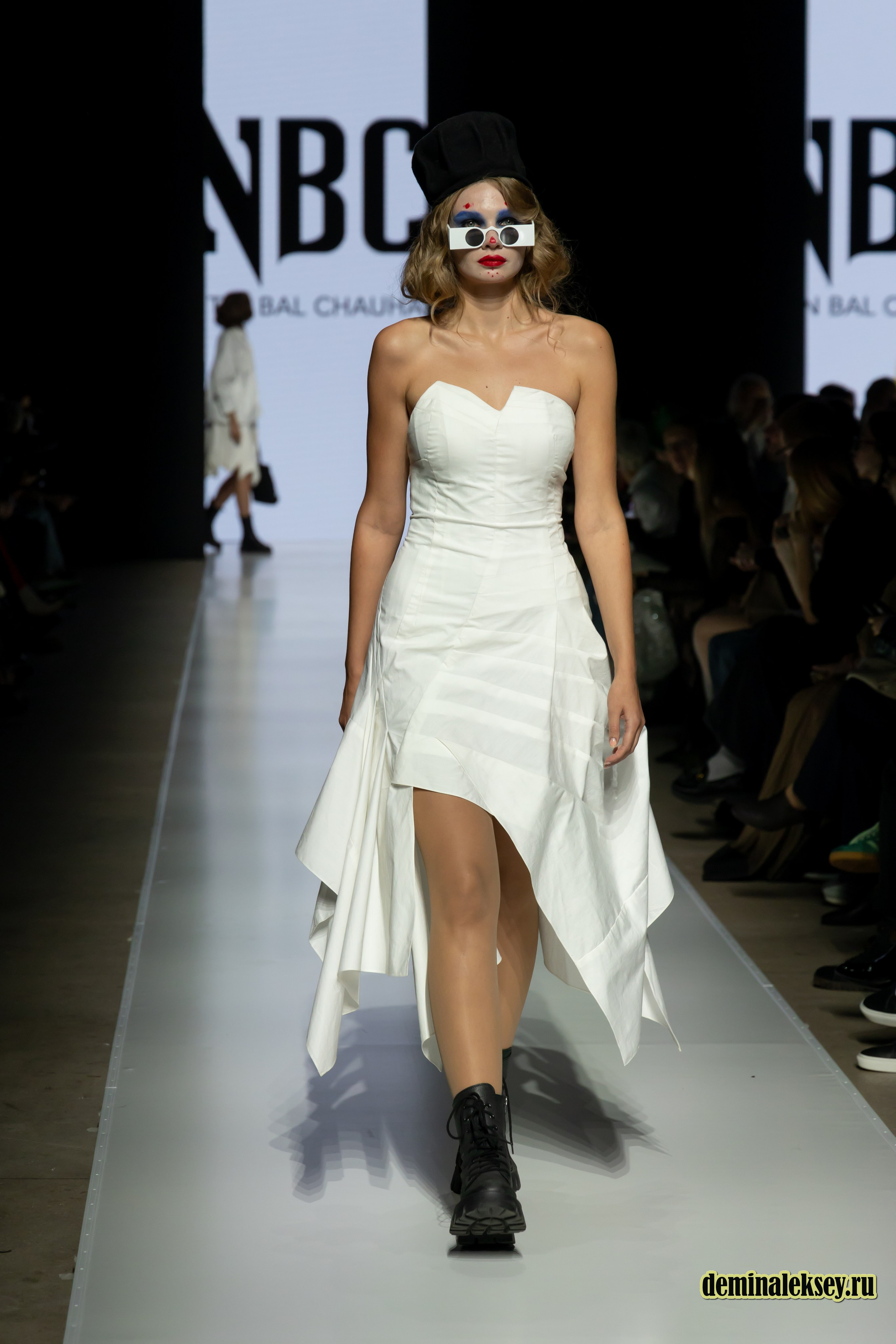 Московская неделя моды 2024 9 октября дизайнер NITIN BAL CHAHUAN presented by Fashion Design Council of India. Репортажный, семейный и студийный фотограф в Москве Демин Алексей