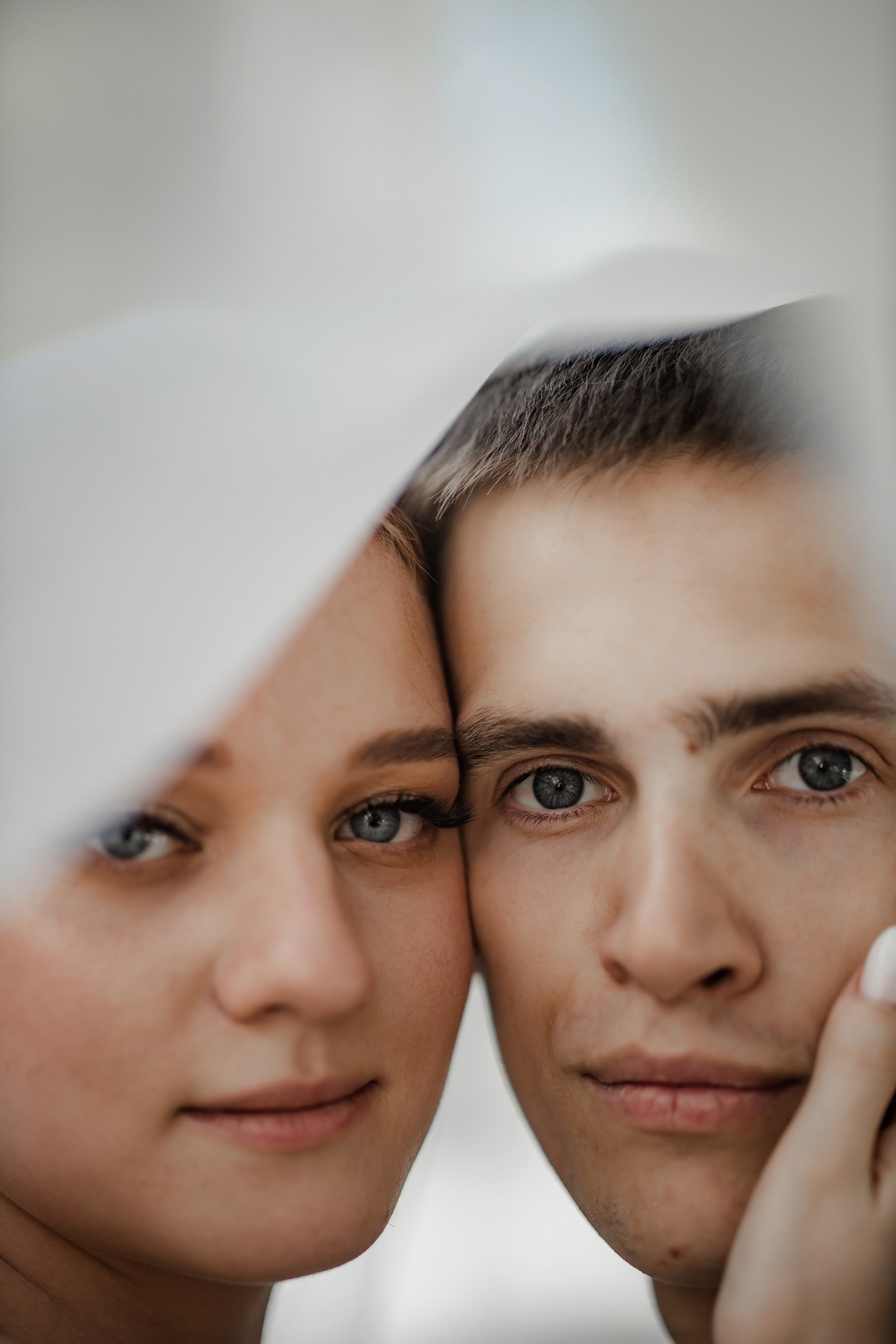 Артём Елена