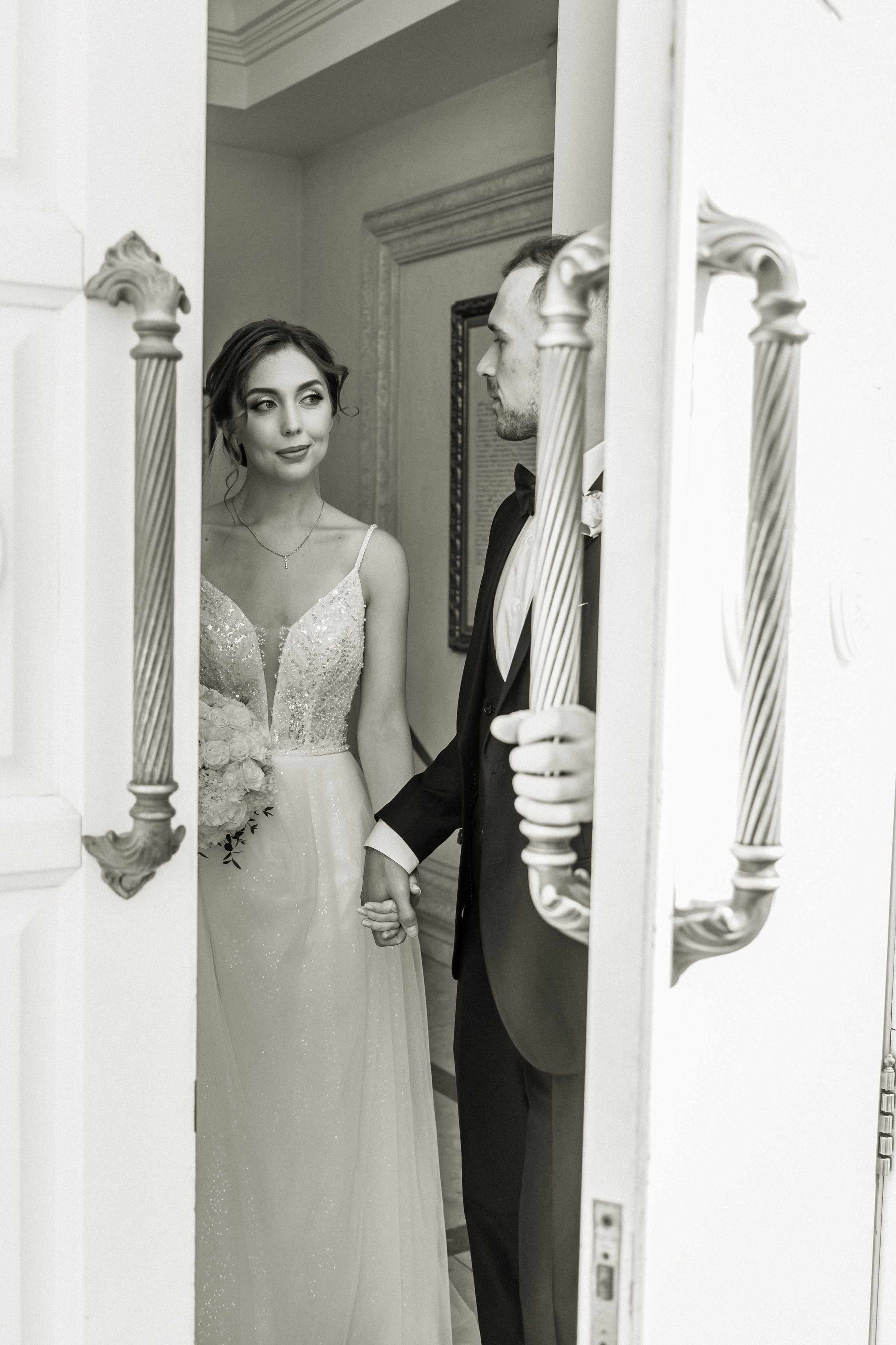 Свадебная прогулка Екатерины и Евгения. Свадебная фотография. Арина Рубах