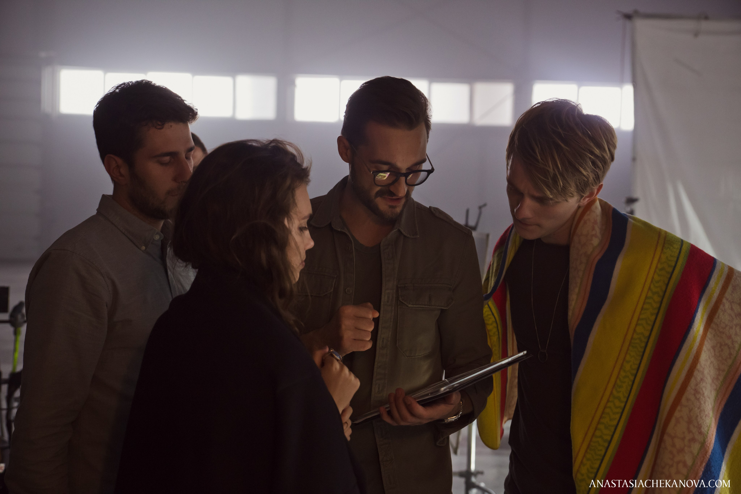 Backstage съемки клипа группы DVOE. Концертный и бурлеск фотограф Москва