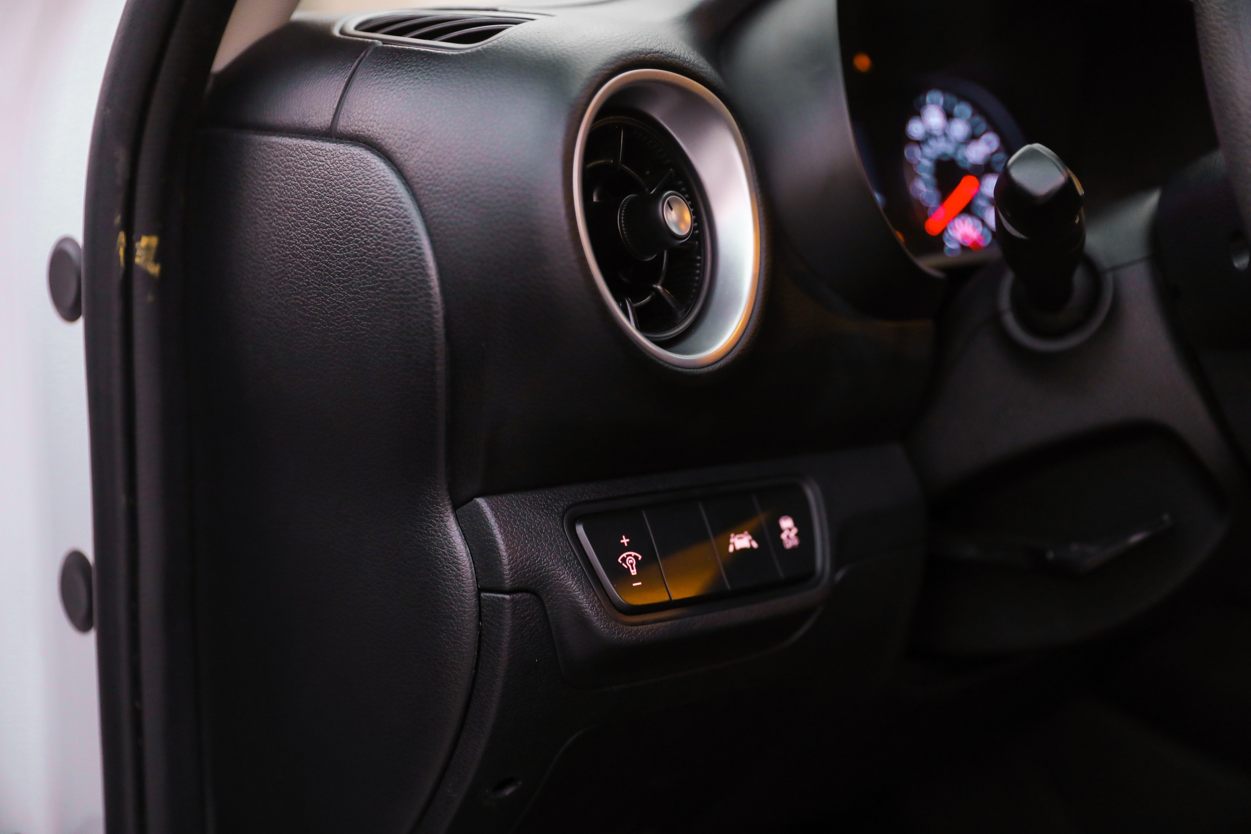 АВТО. Photographer Viktoriya Markushina «My world throug»